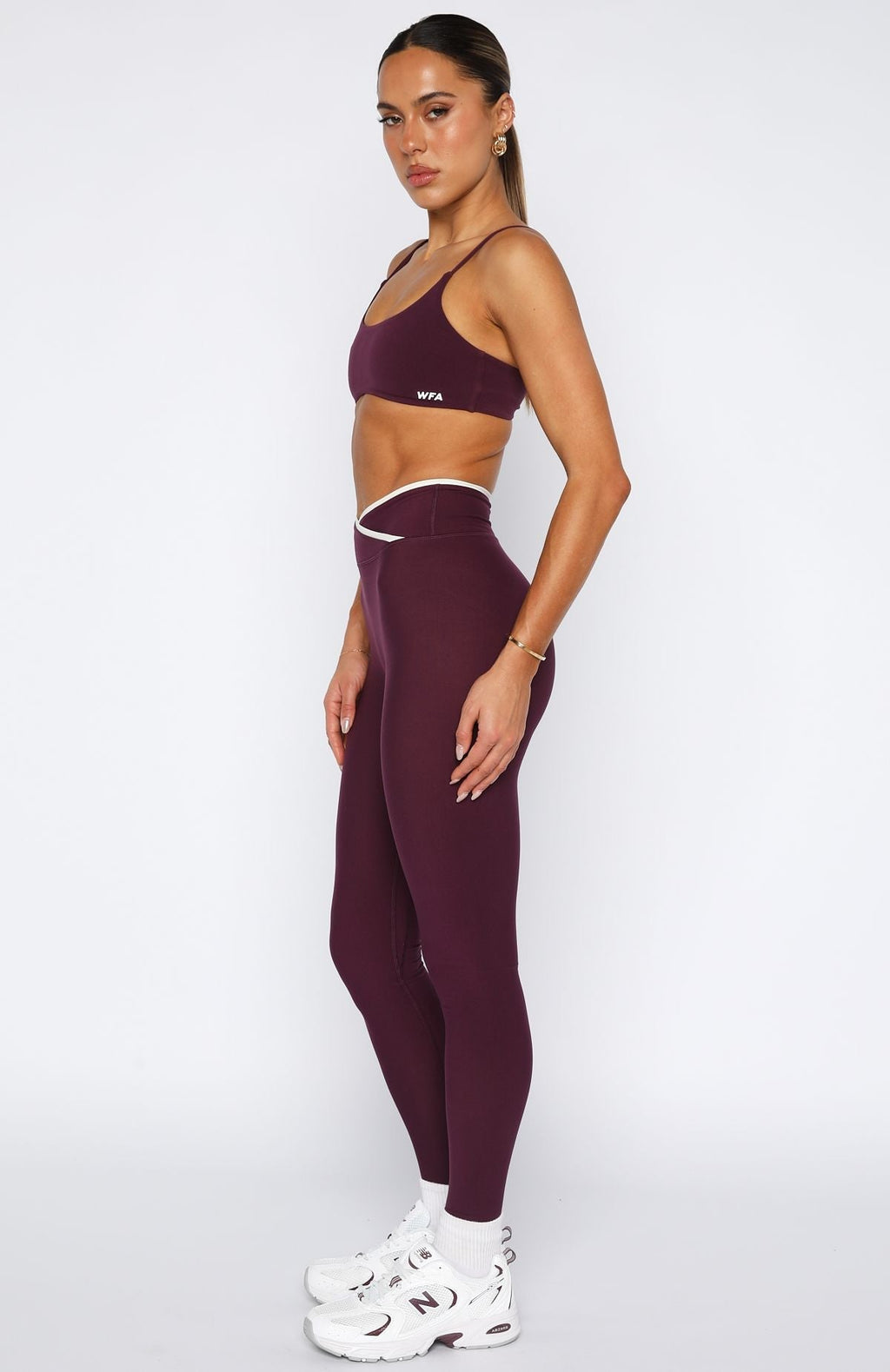White Fox Form Leggings Plum/Cream