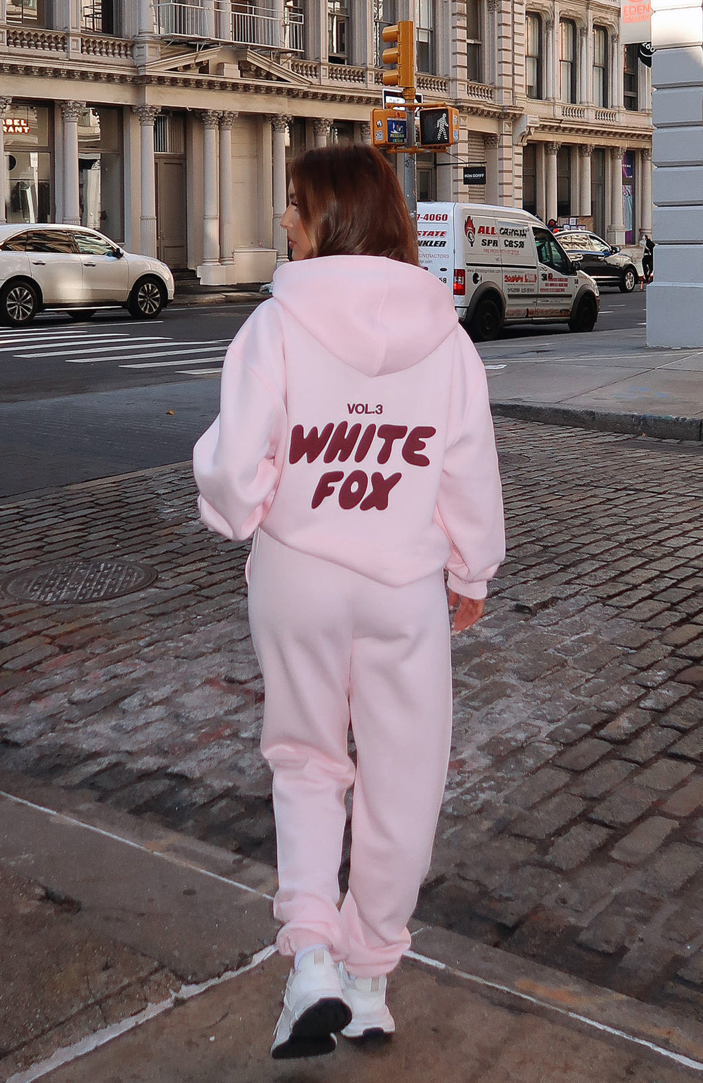 White Fox Offstage Sweatpants Cupcake