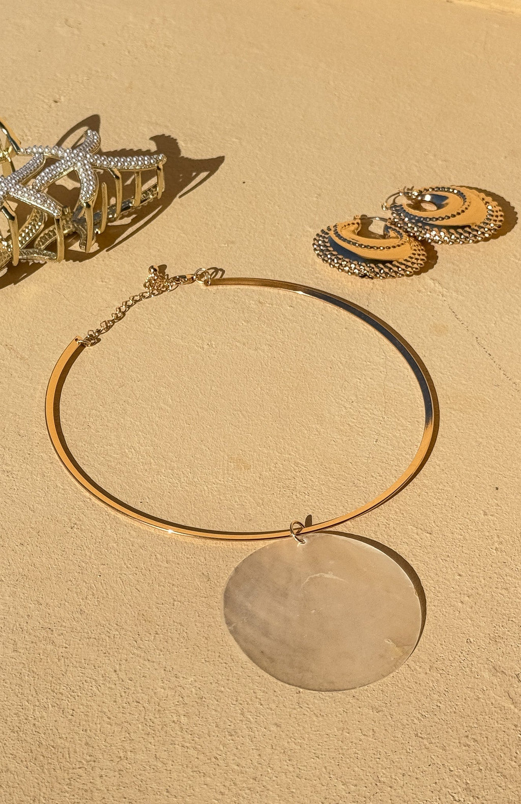 White Fox Makaio Necklace Gold