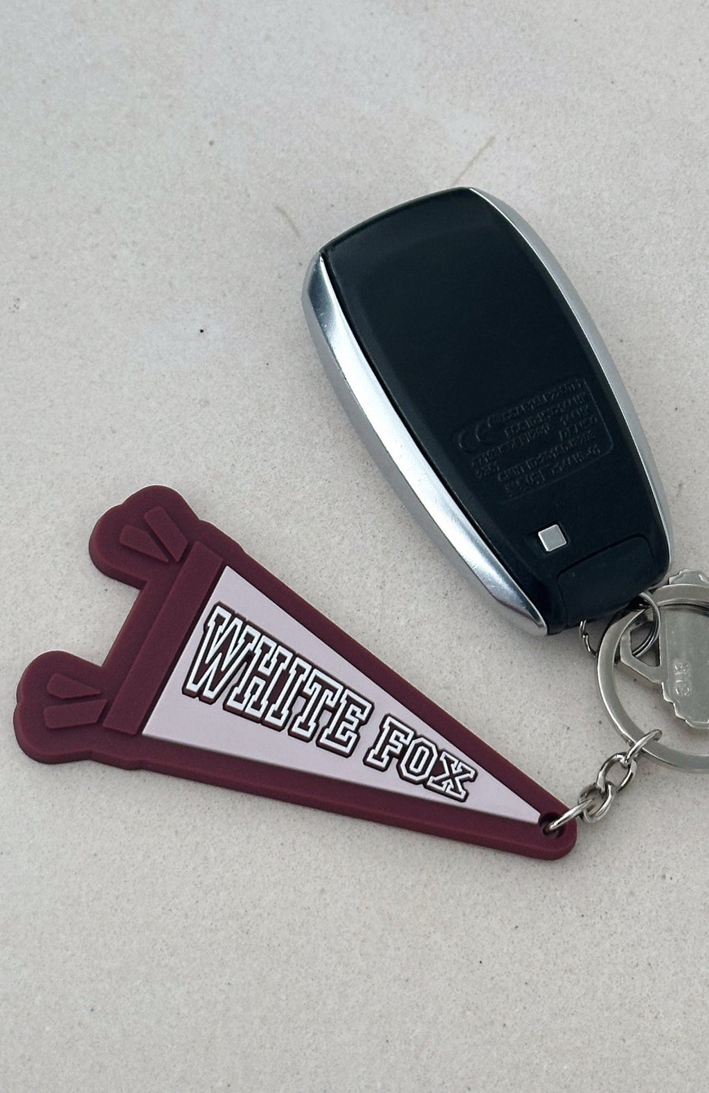 White Fox To The Beat Keychain Burgundy/Pink