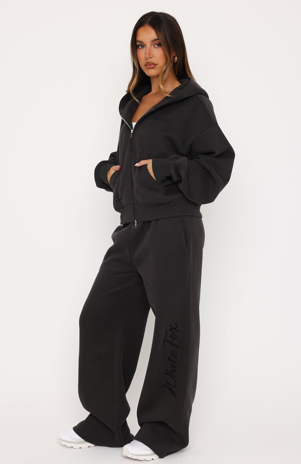 White Fox Studio 17 Willa Wide Leg Sweatpants Charcoal