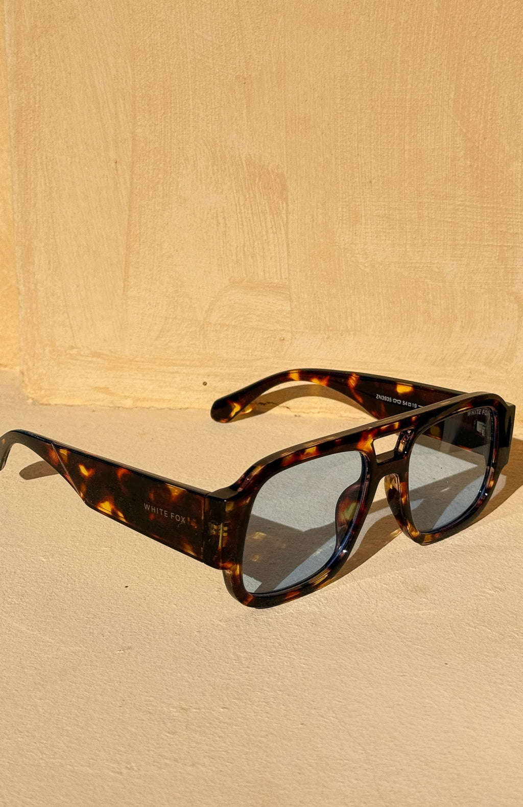 White Fox Tirza Sunglasses Tortoise/Blue