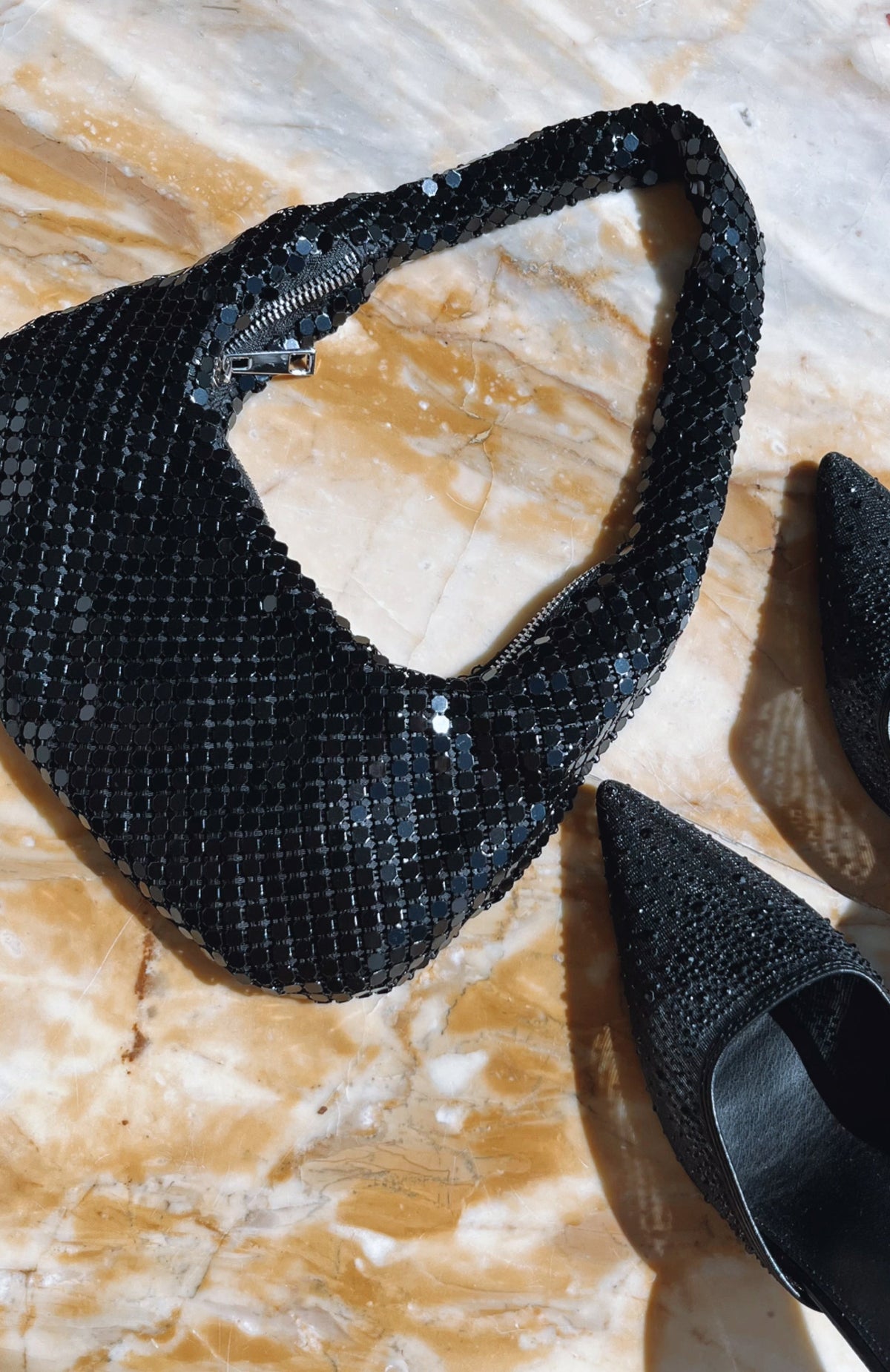 White Fox Vanita Shoulder Bag Black