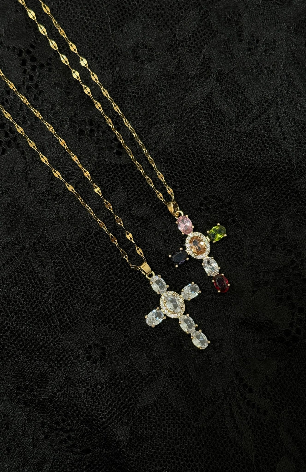 White Fox Gable Necklace Set Gold