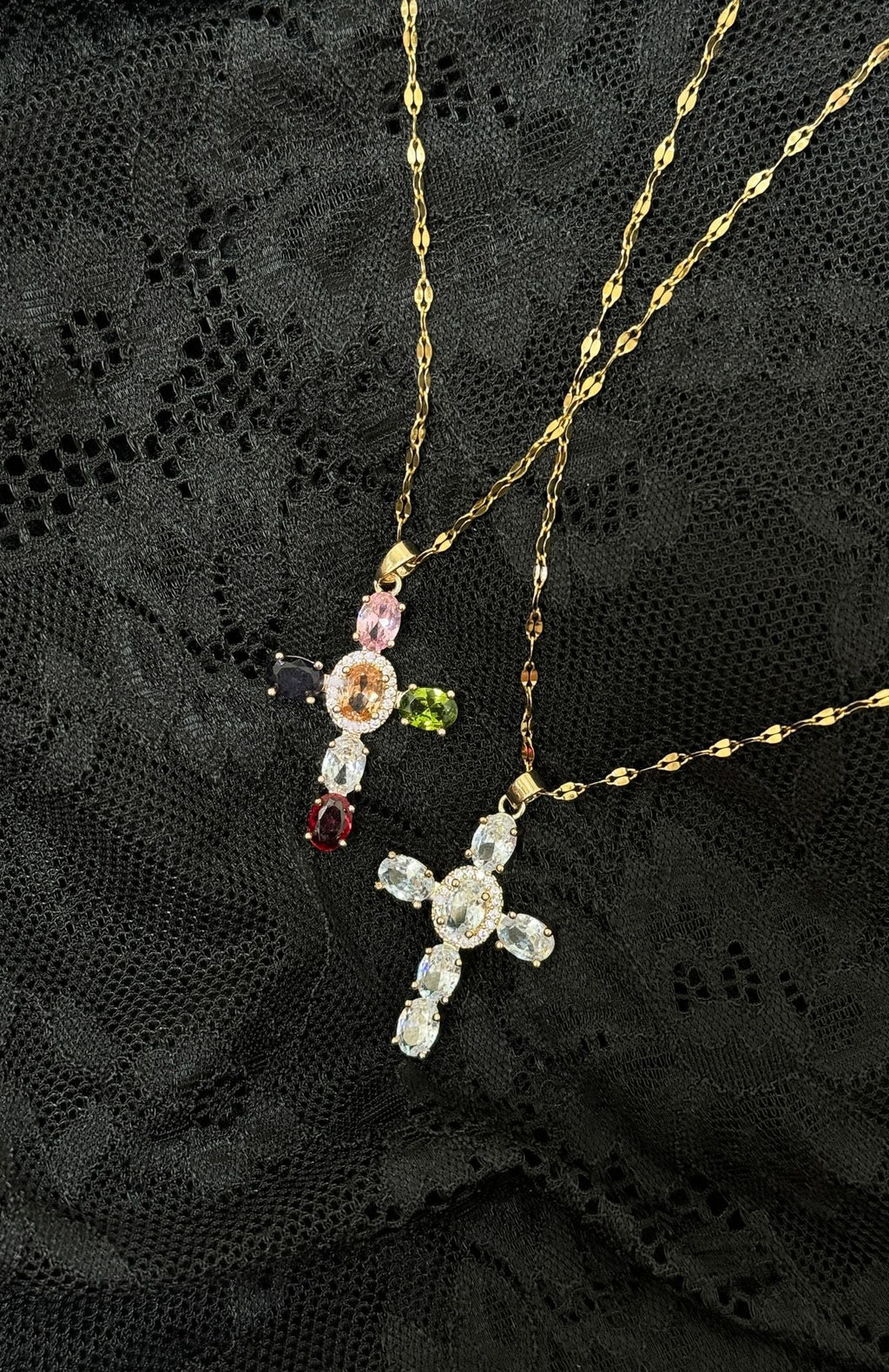 White Fox Gable Necklace Set Gold