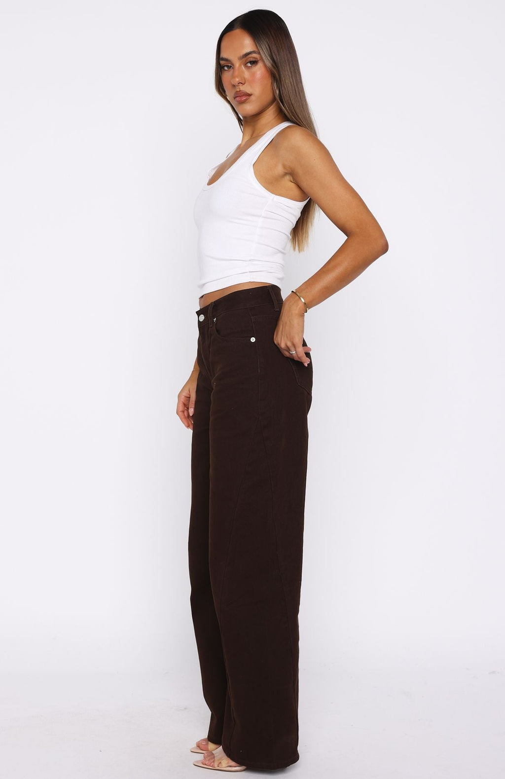 White Fox Kiara Mid Rise Barrel Leg Jeans Chocolate Wash