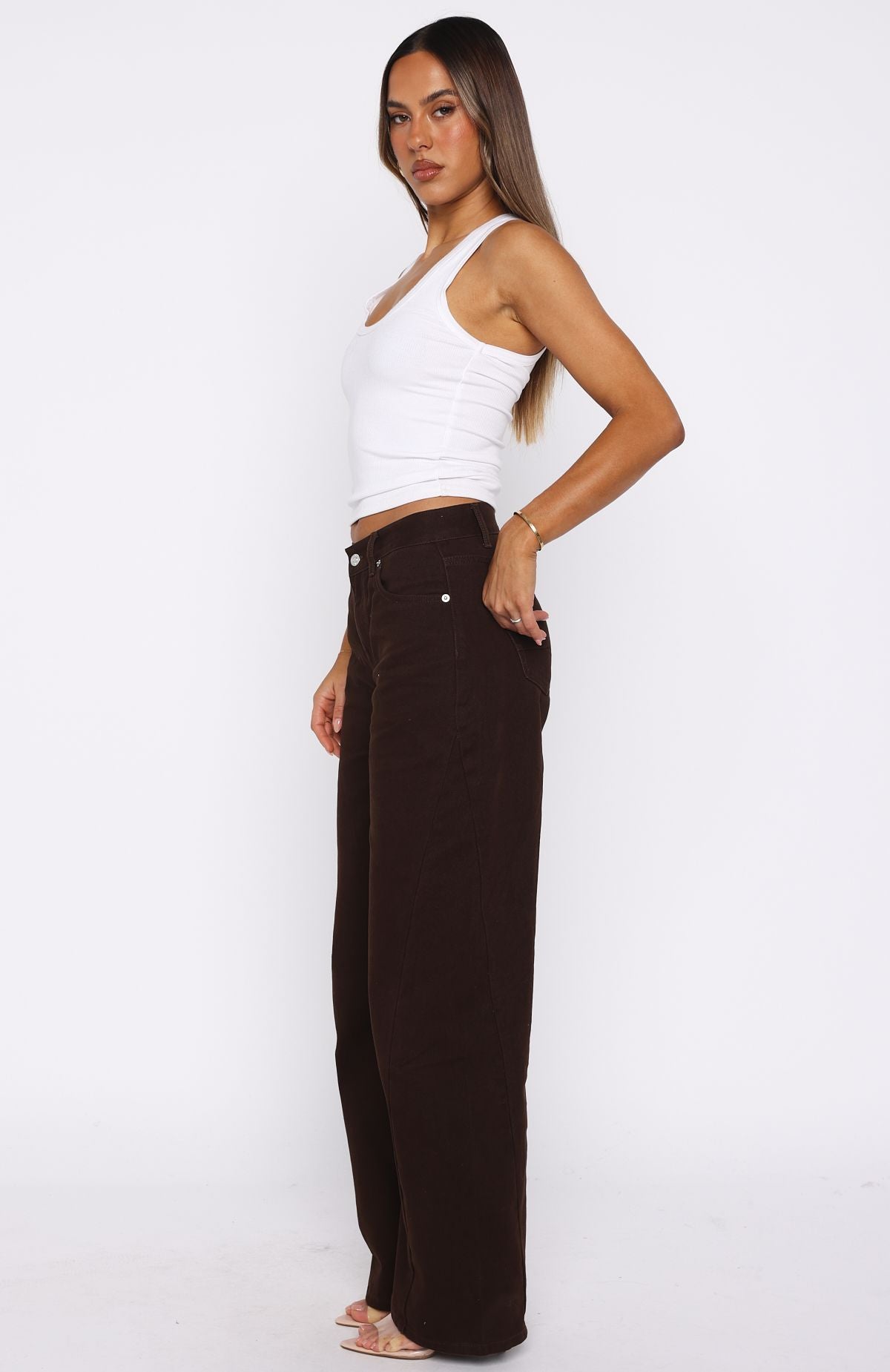 White Fox Kiara Mid Rise Barrel Leg Jeans Chocolate Wash
