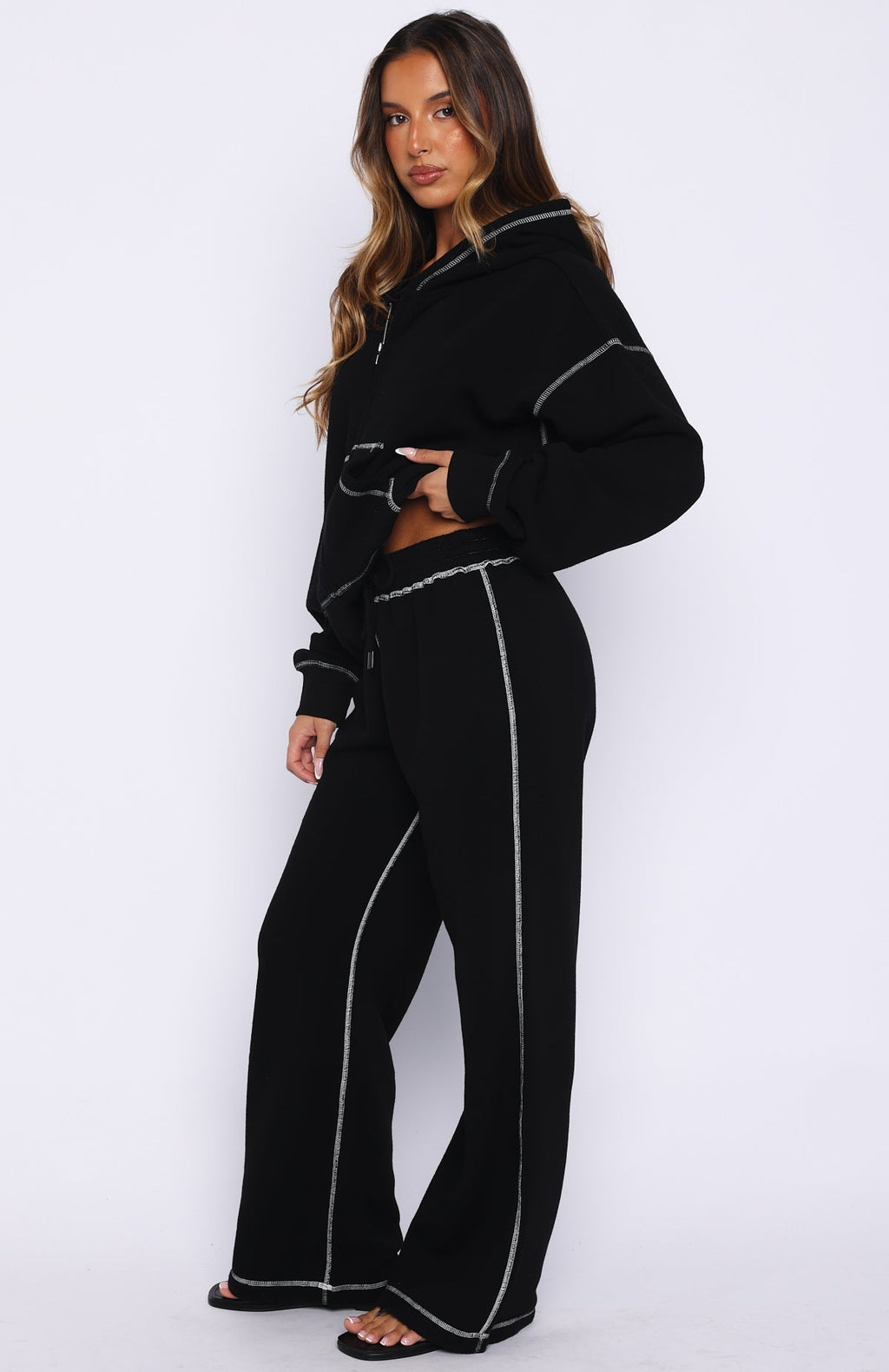White Fox Flashing By Sweatpants Black
