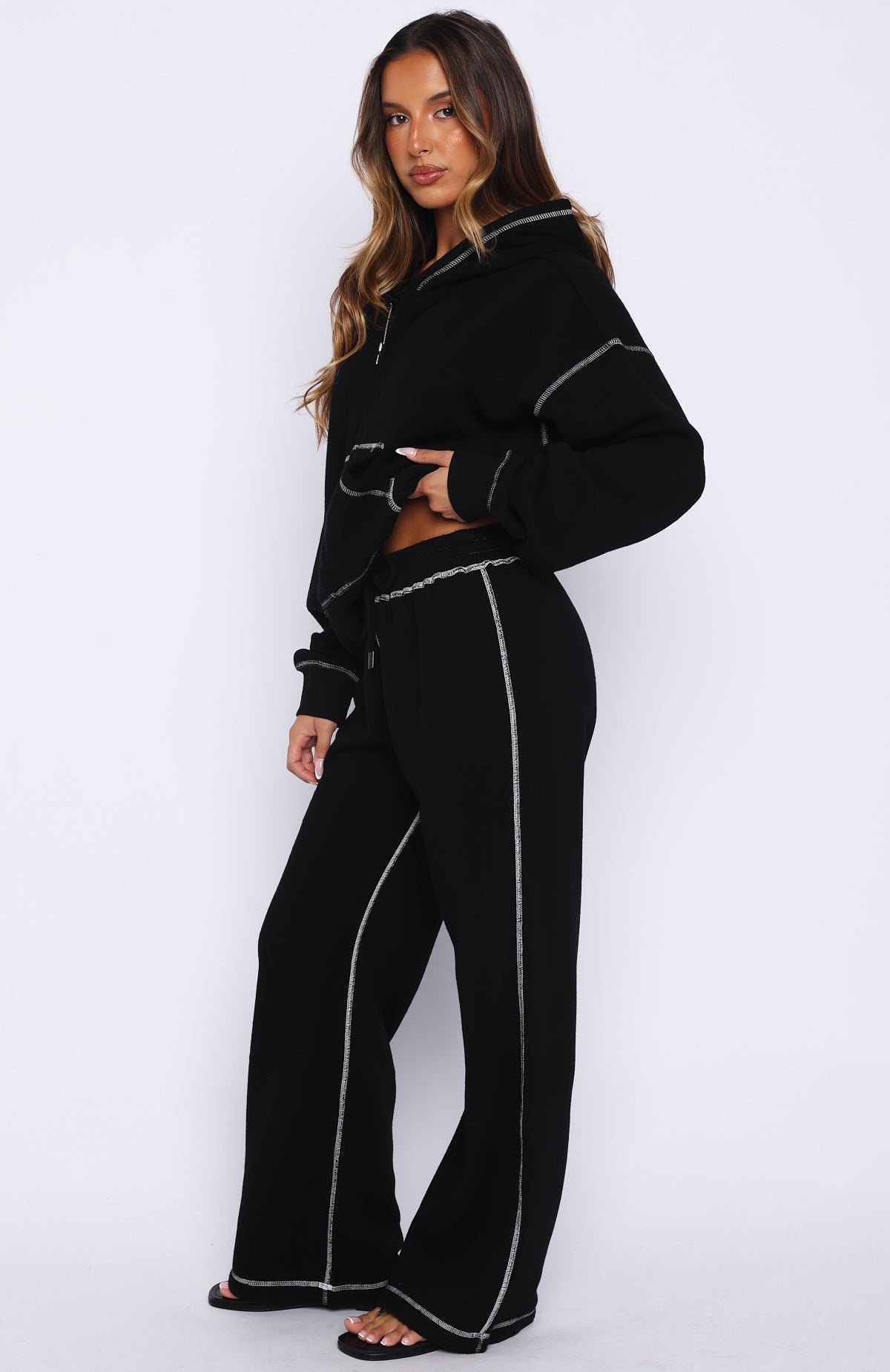 White Fox Flashing By Sweatpants Black