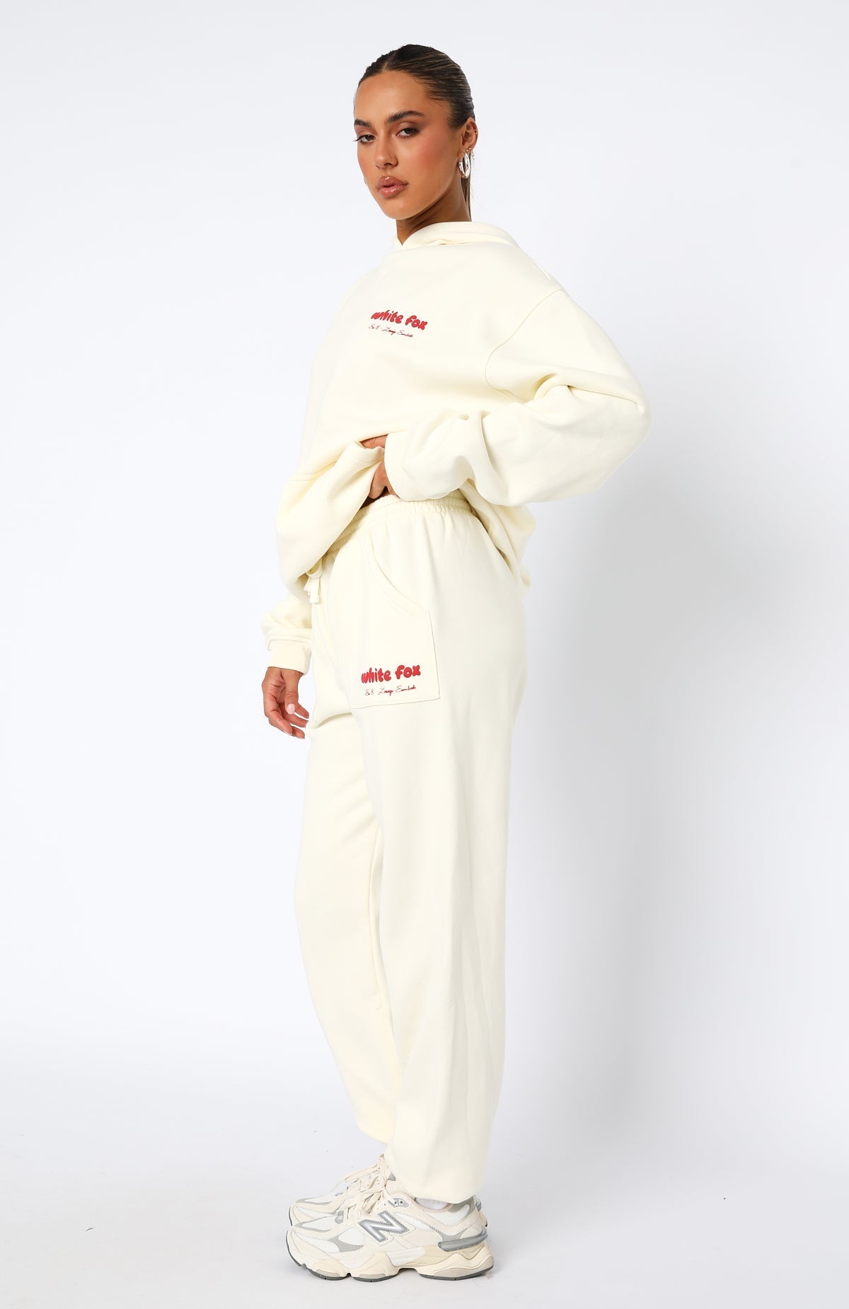 White Fox Era 8 Sweatpants Cherry Cream