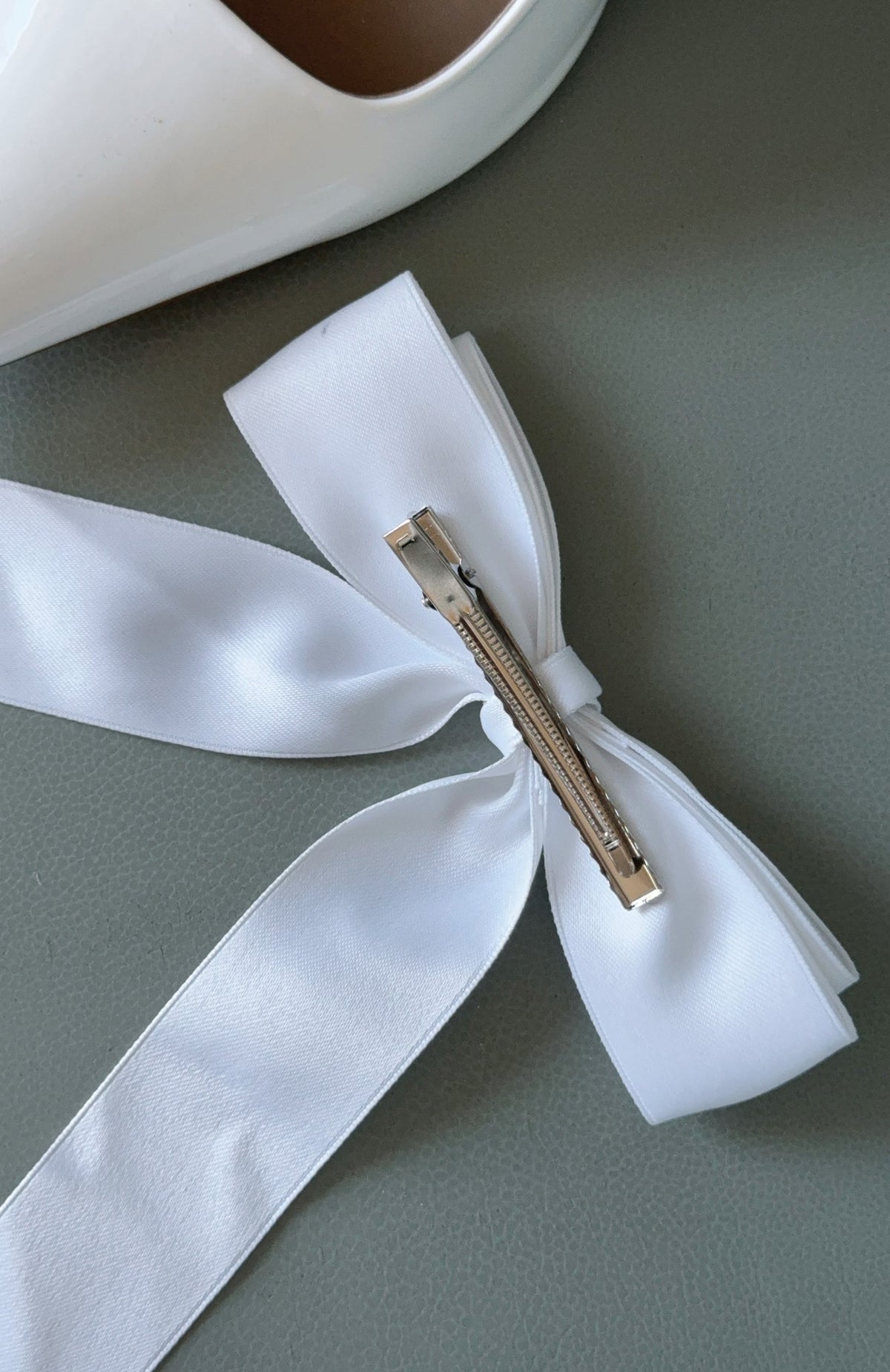 White Fox Sweet Serenity Bow Hair Clip White