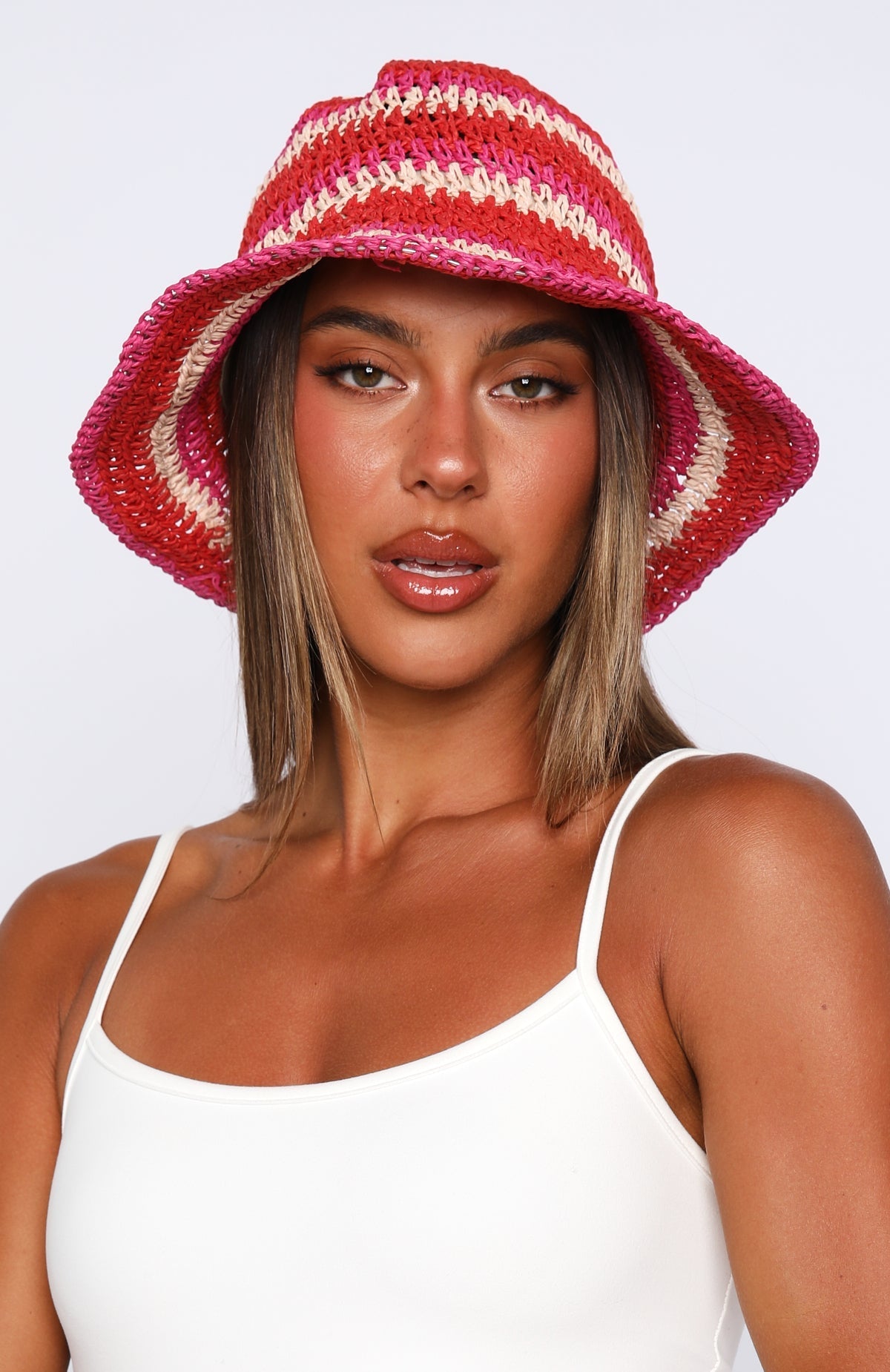 White Fox Aisling Bucket Hat Red/Pink/Light Pink