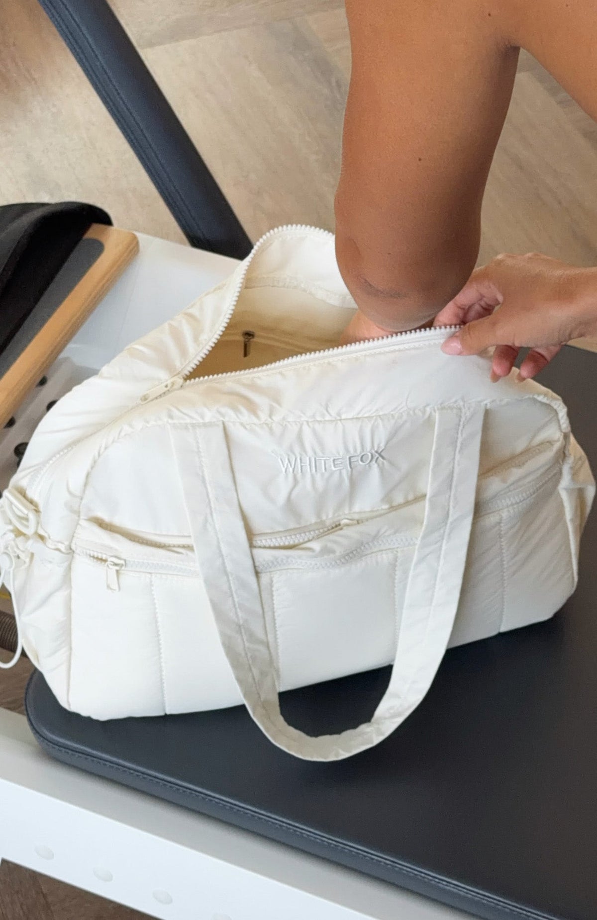 White Fox Cedar Shoulder Bag Cream
