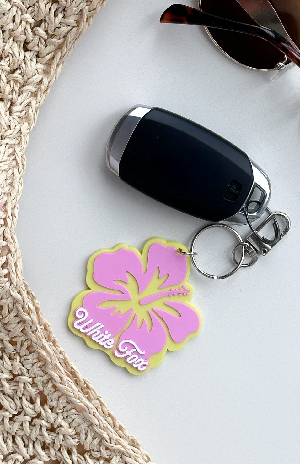 White Fox Meet Me On Vacation Keychain Yellow/Pink