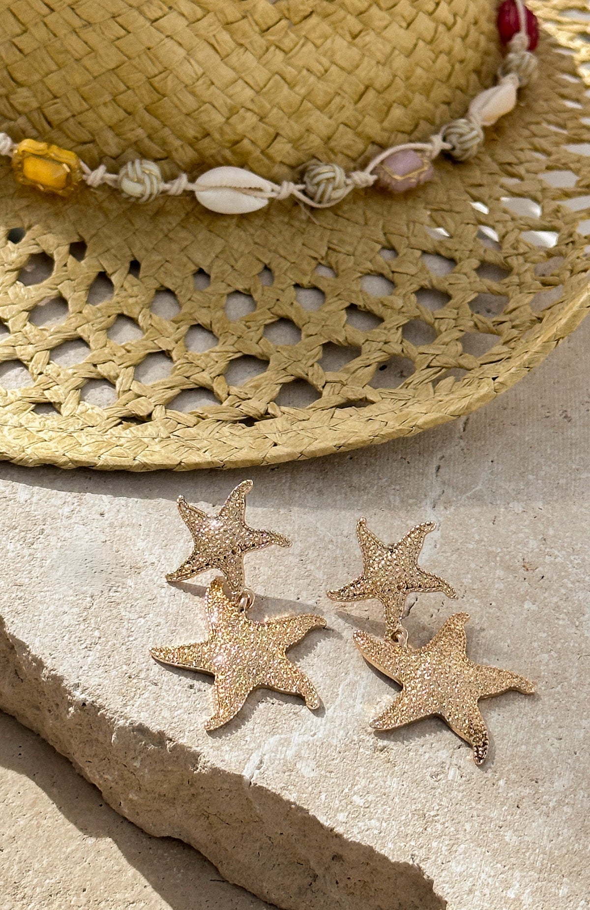 White Fox Loreta Earrings Gold
