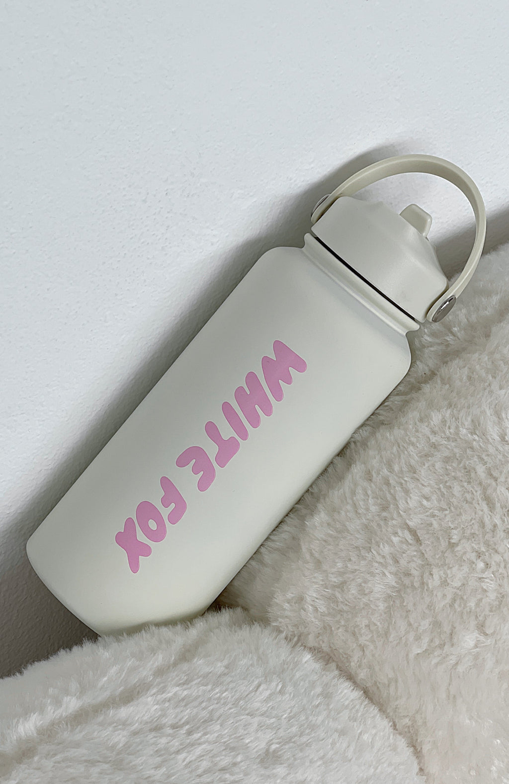 White Fox Staying Hydrated Drink Bottle Off 1L White/Pink