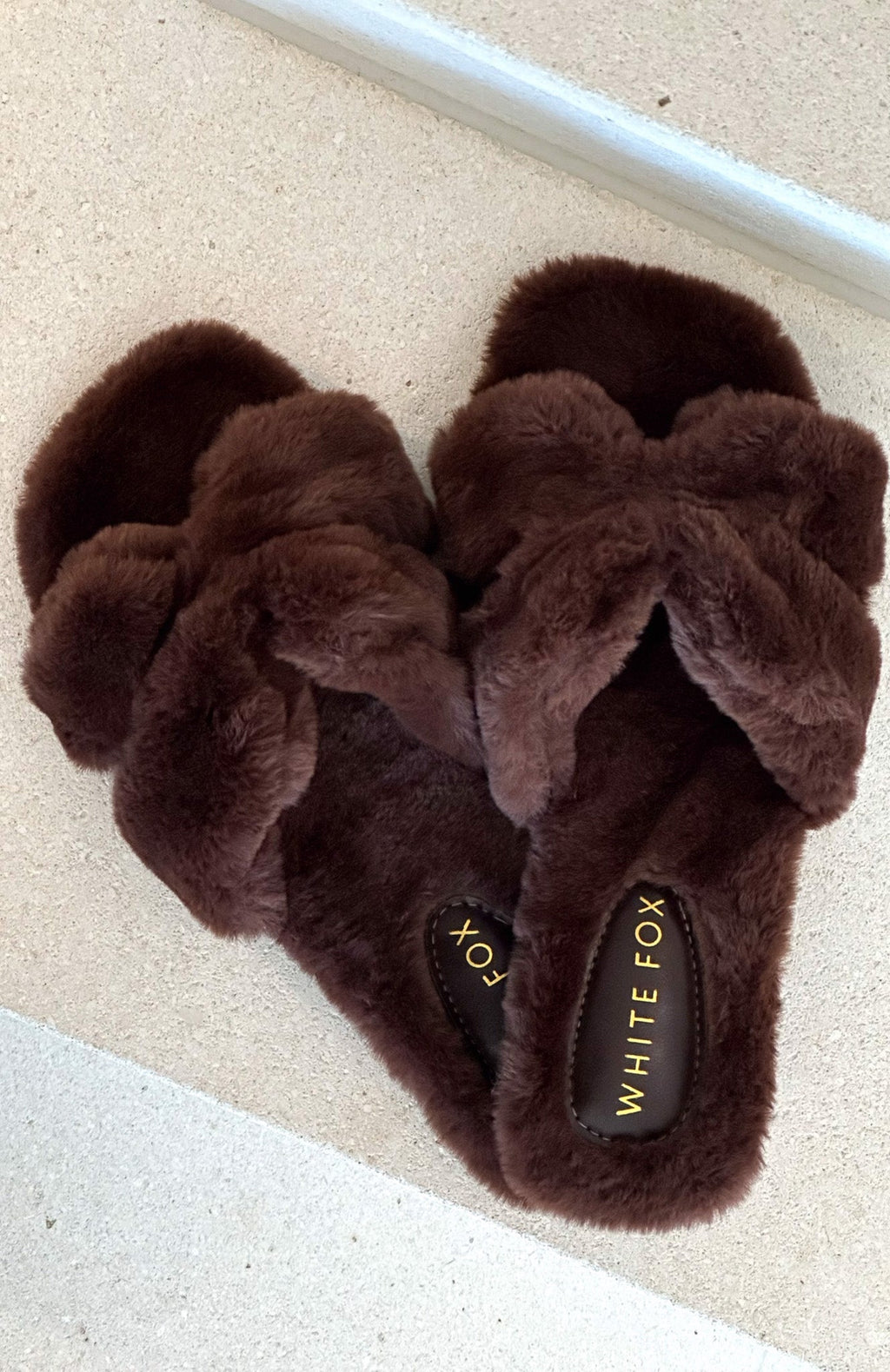 White Fox Safa Slippers Espresso