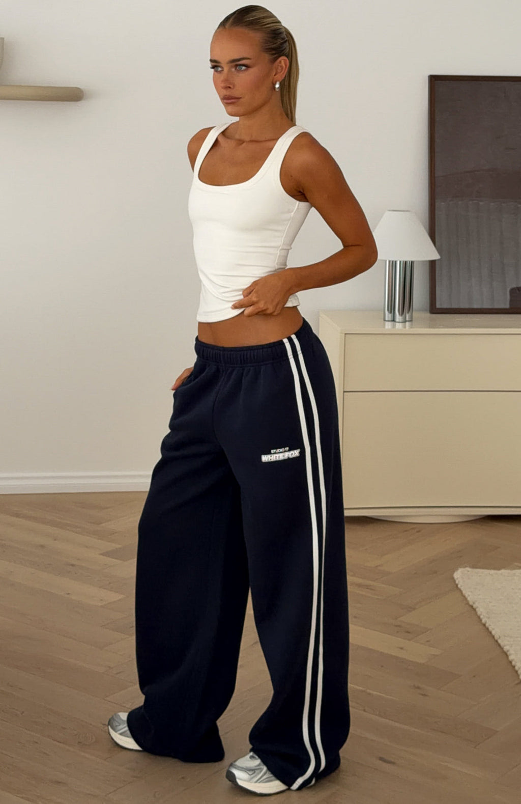 White Fox Studio 17 Spencer Wide Leg Sweatpants Navy