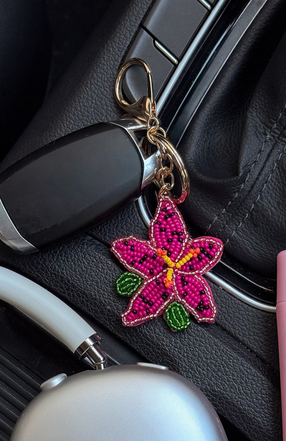 White Fox Codi Keychain Pink