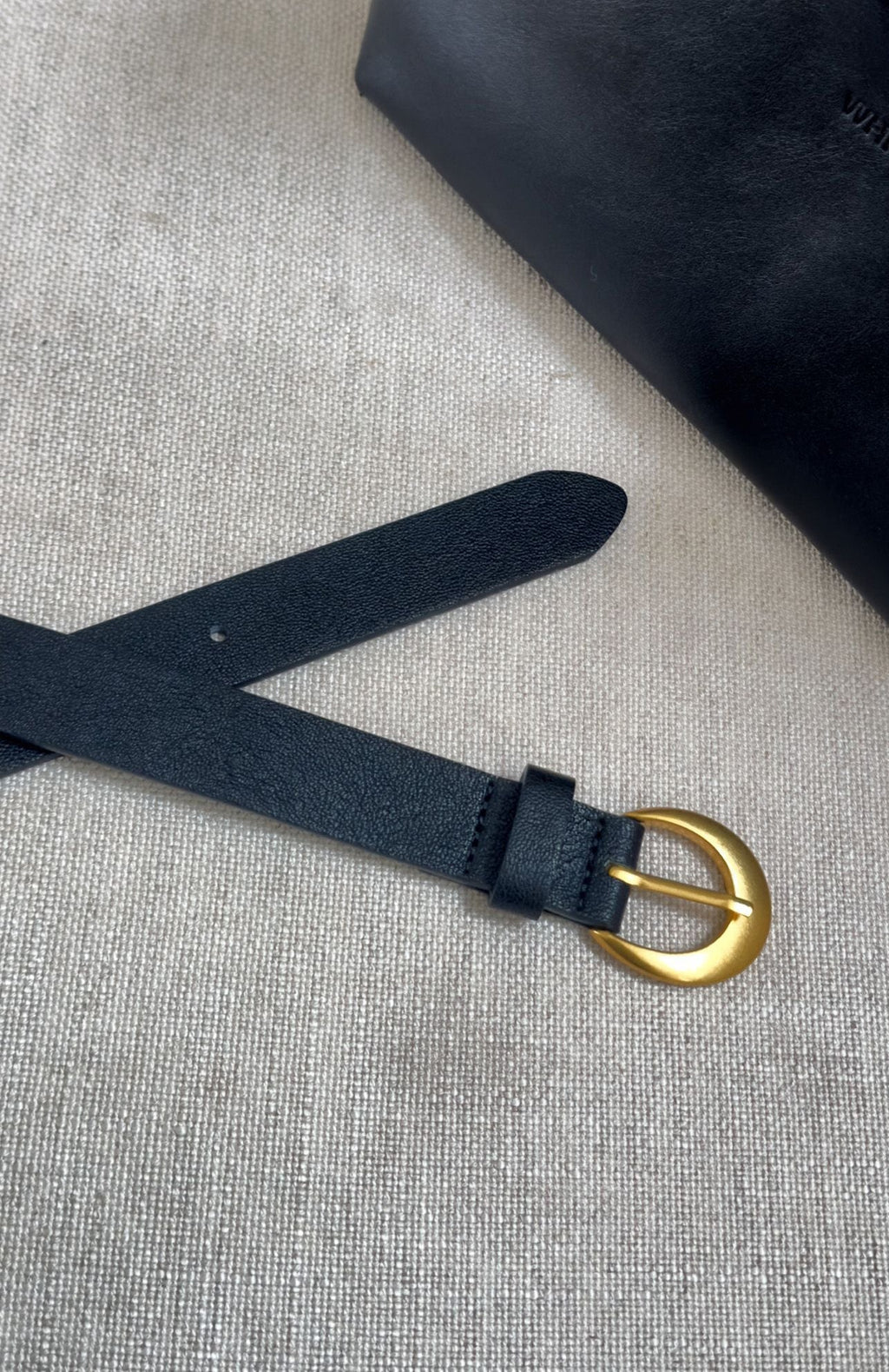 White Fox Titan Belt Black/Vintage Gold