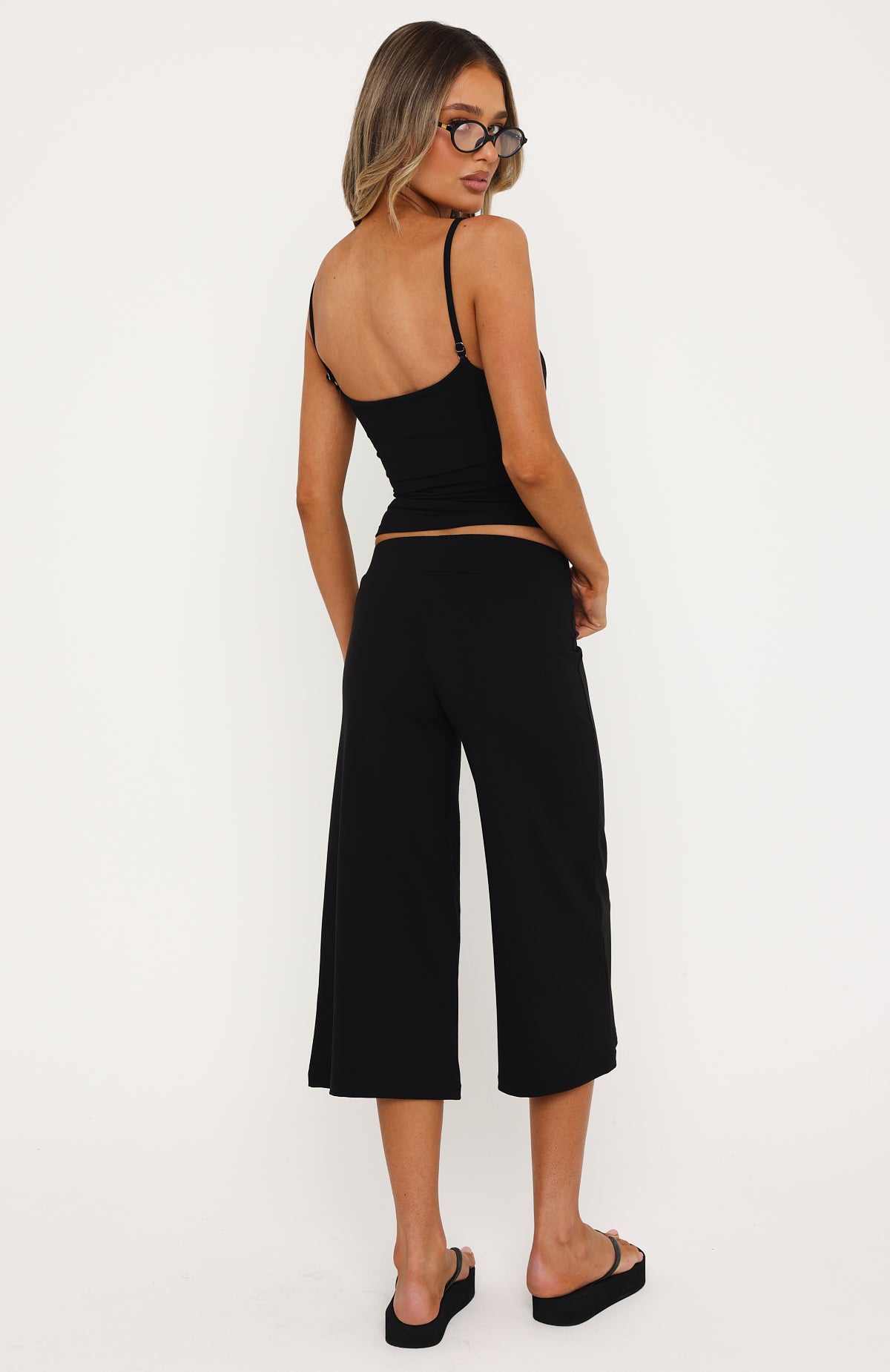 White Fox Can't Go Wrong Wide Leg Capri Black