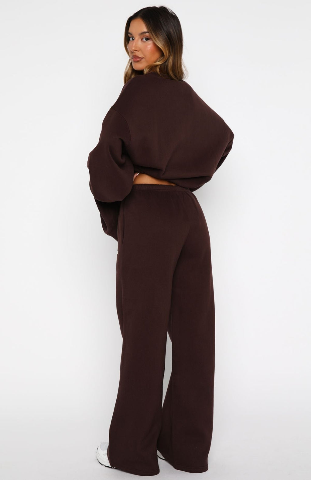 White Fox Test Drive Wide Leg Sweatpants Chocolate