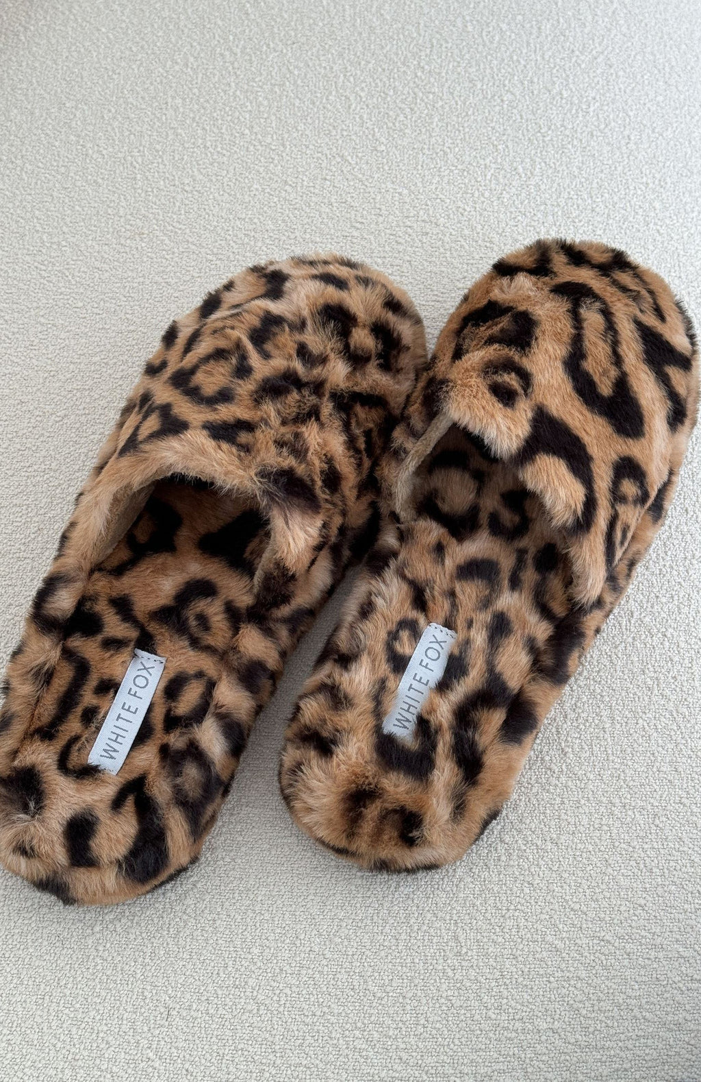 White Fox Carly Slippers Leopard