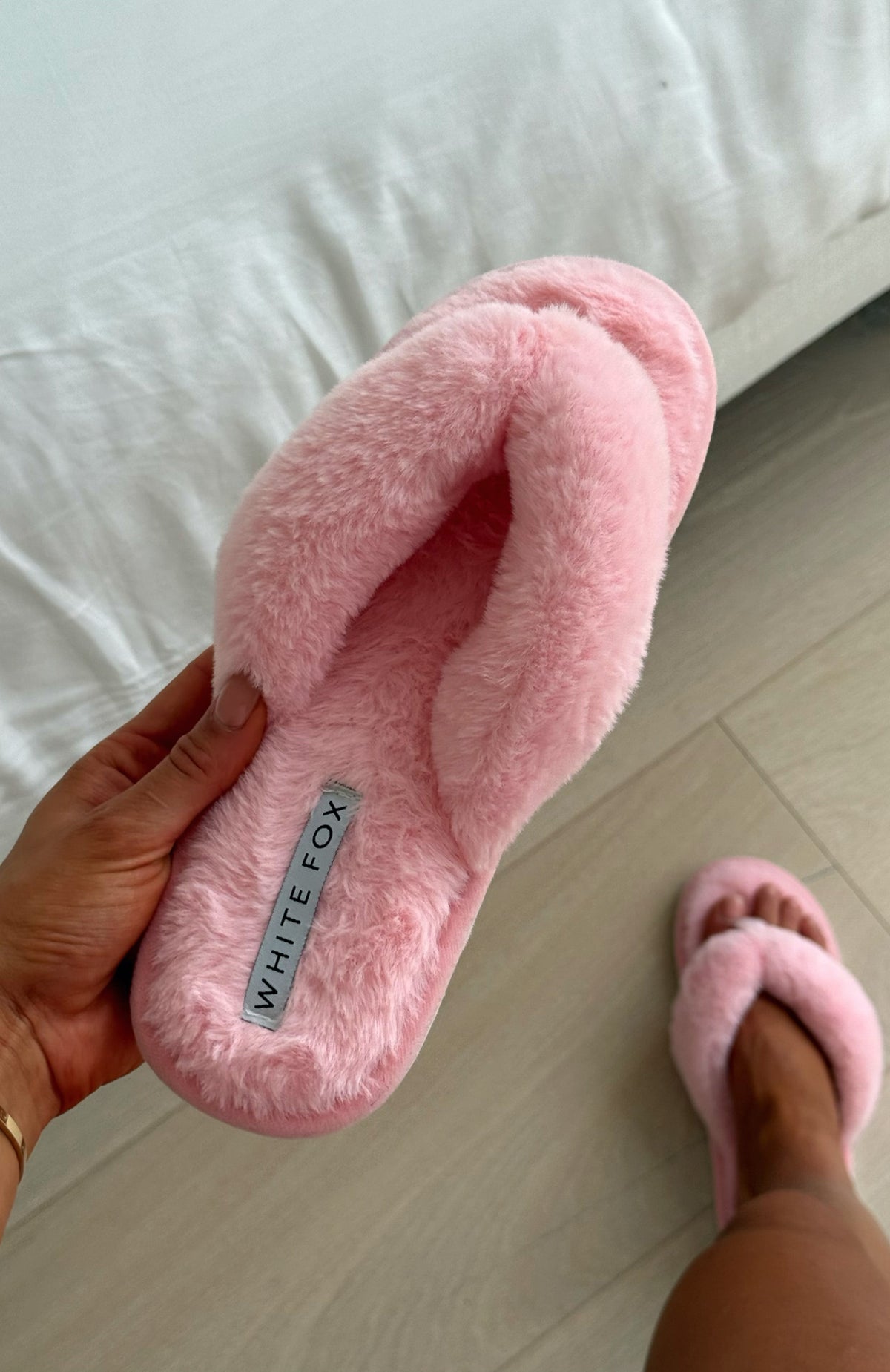 White Fox Sunnie Slippers Baby Pink