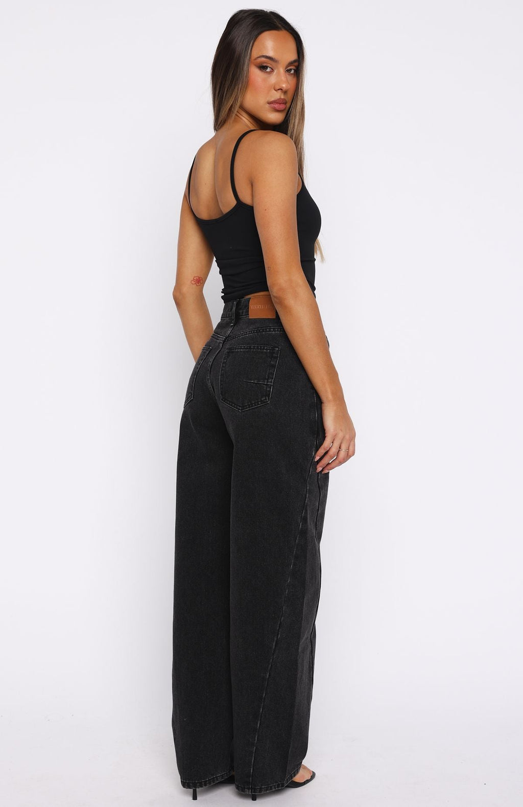 White Fox Kiara Mid Rise Barrel Leg Jeans Black Acid