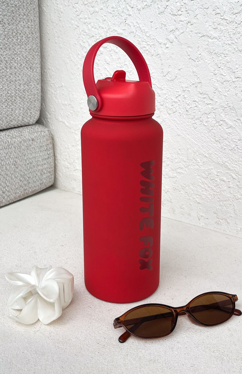 White Fox Staying Hydrated 1L Drink Bottle Red