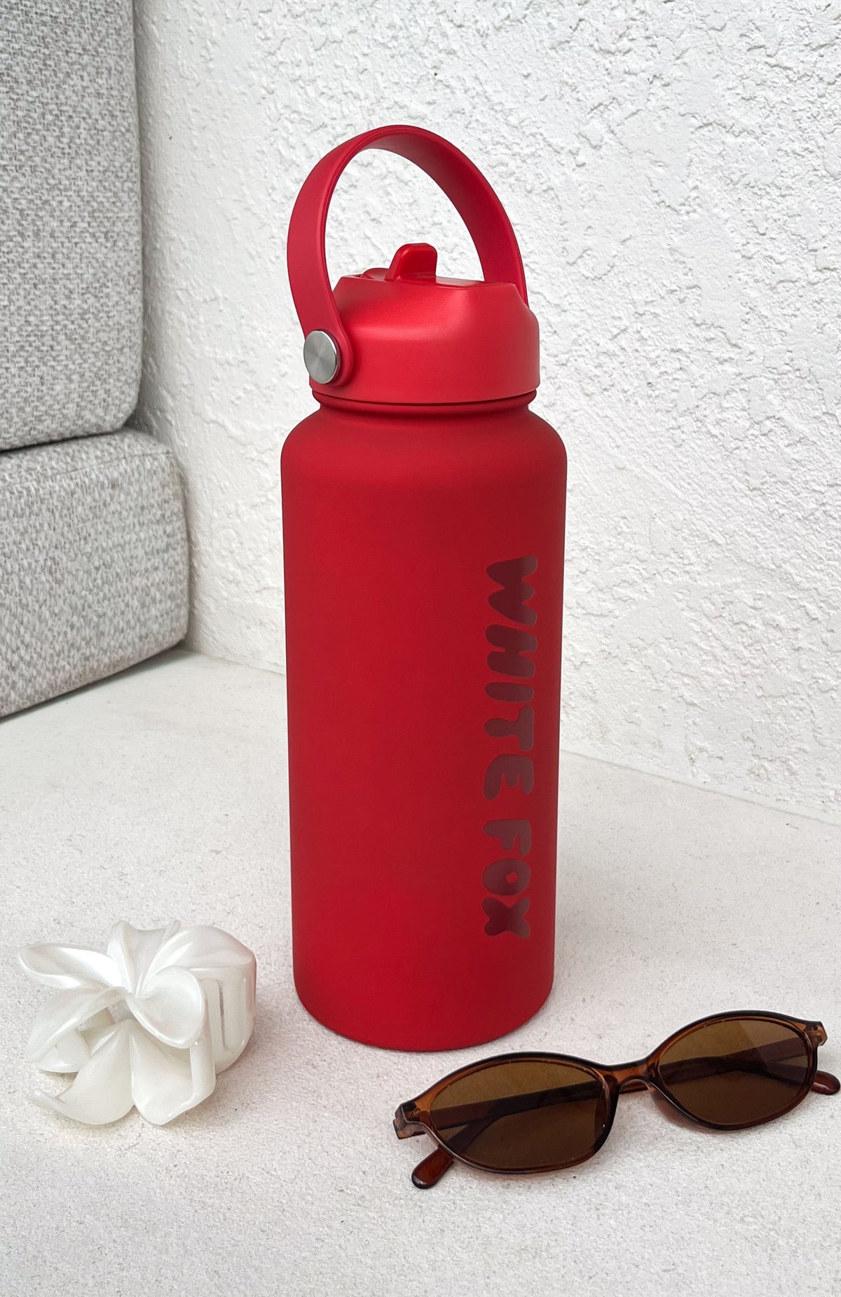White Fox Staying Hydrated 1L Drink Bottle Red