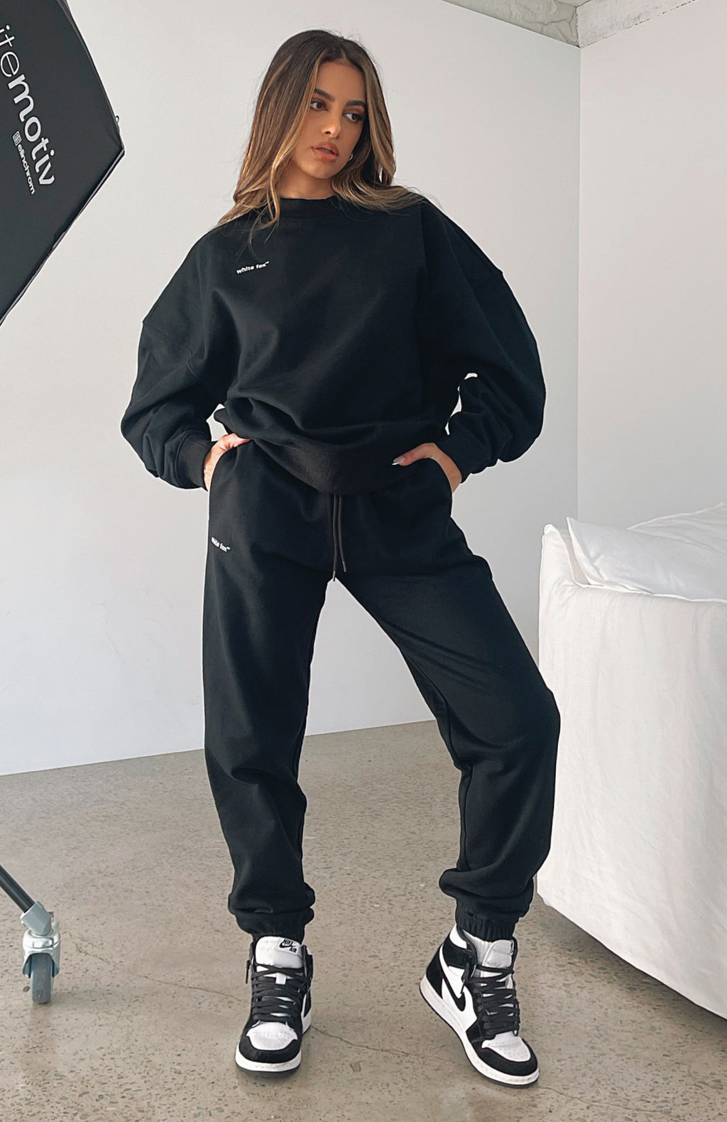 White Fox Not An Issue Sweatpants Black