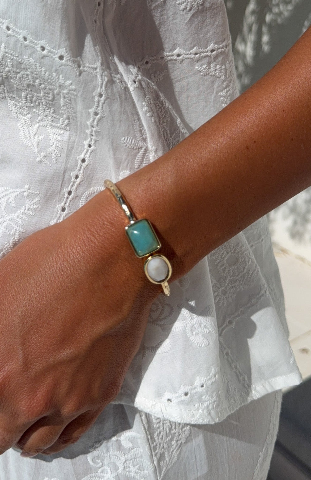 White Fox Osiris Bracelet Gold