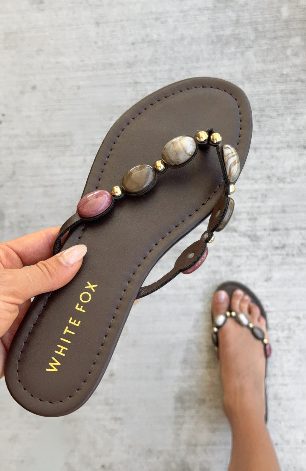 White Fox Kira Beaded Thong Sandals Chocolate