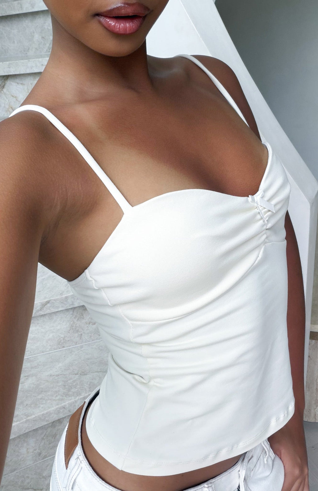 White Fox Riding the Wave Bow Trim Top Off White