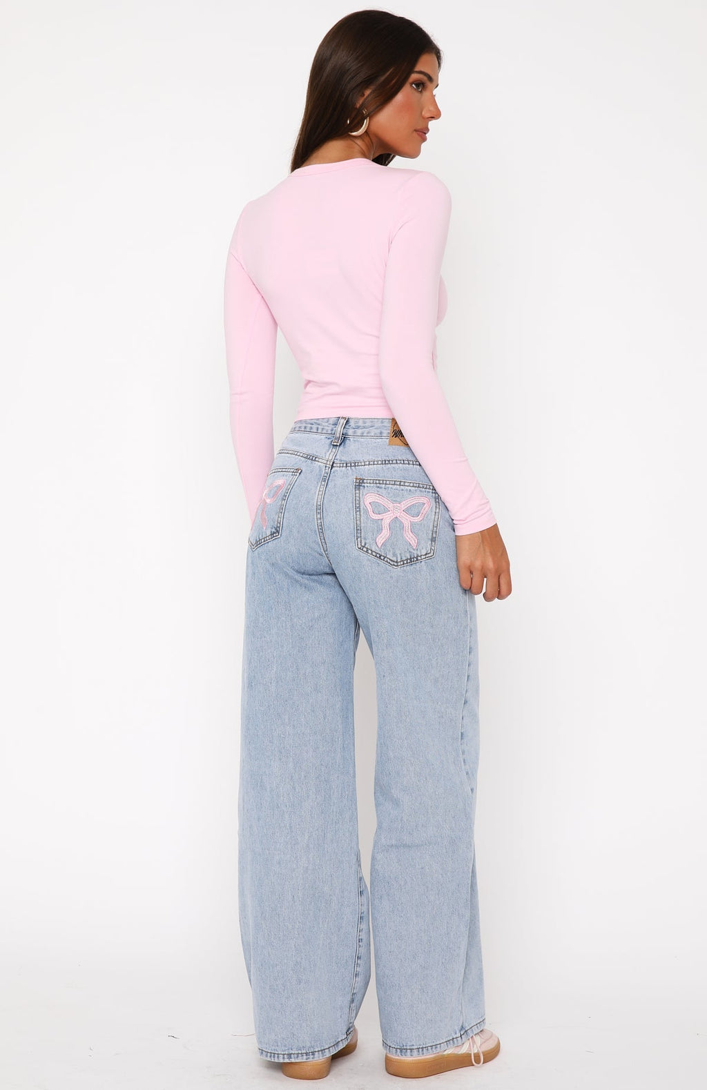 White Fox About A Girl Mid Rise Wide Leg Jeans Mid Blue