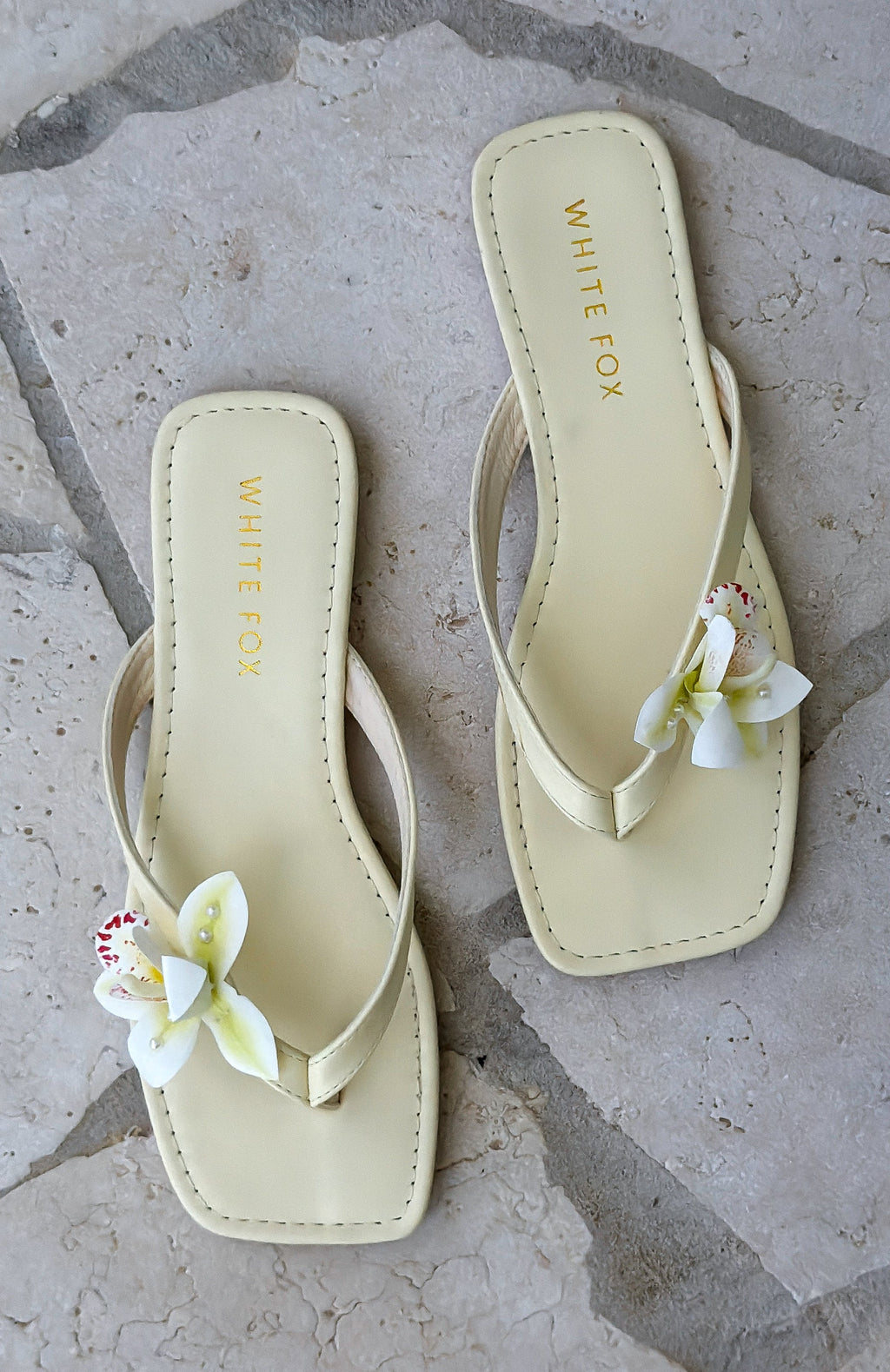 White Fox Lathan Orchid Thong Sandals Lemon