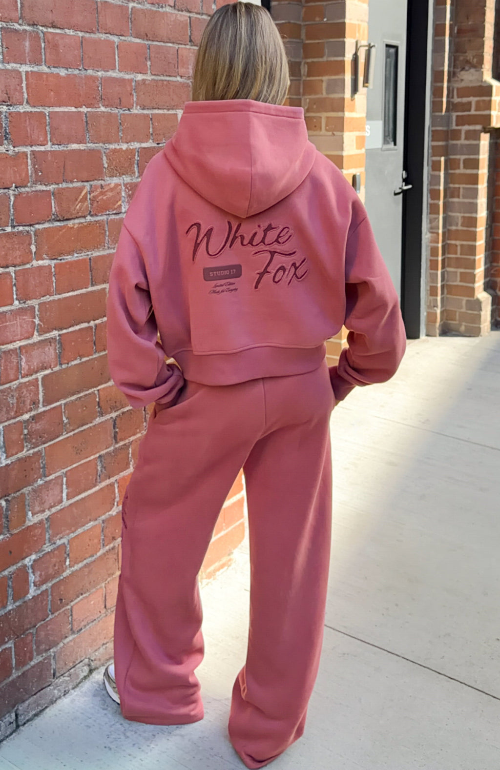 White Fox Studio 17 Willa Boxy Zip Front Hoodie Dusty Plum