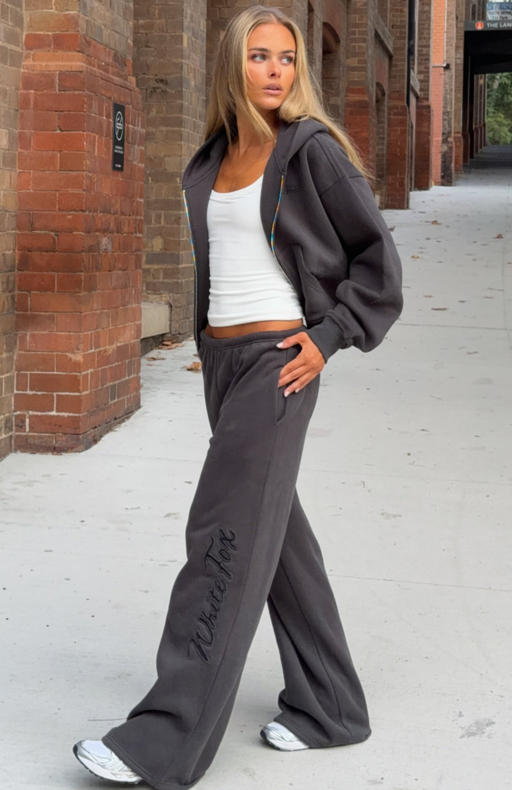 White Fox Studio 17 Willa Wide Leg Sweatpants Charcoal
