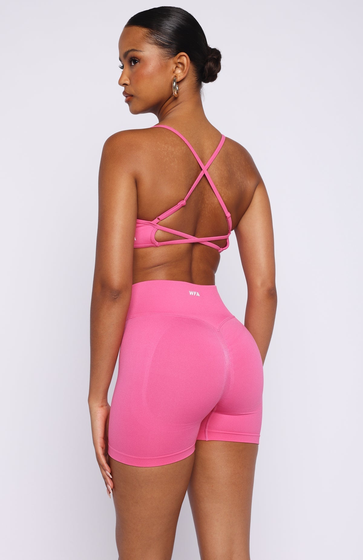 White Fox Fuel Seamless Sports Bra Dragonfruit