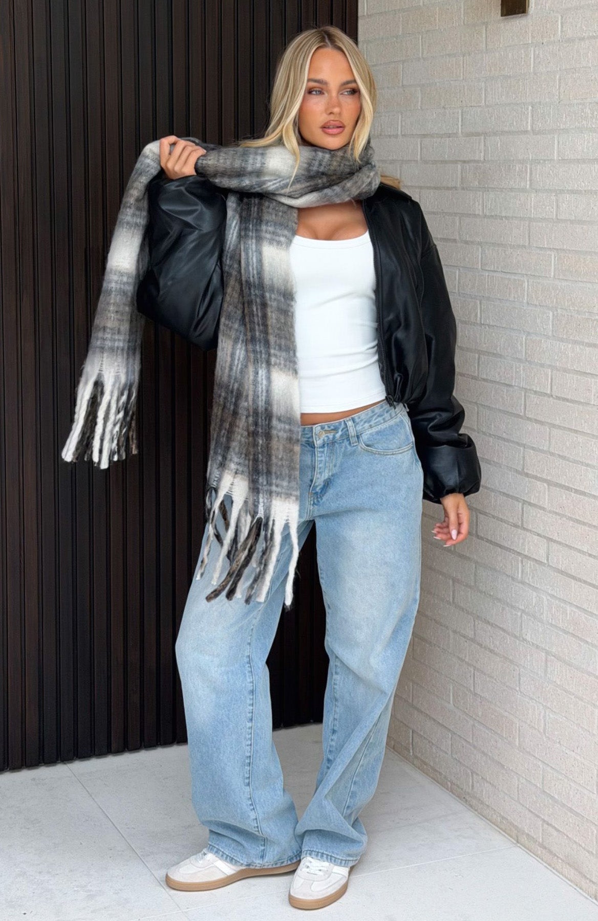 White Fox Farley Scarf Cappuccino Plaid