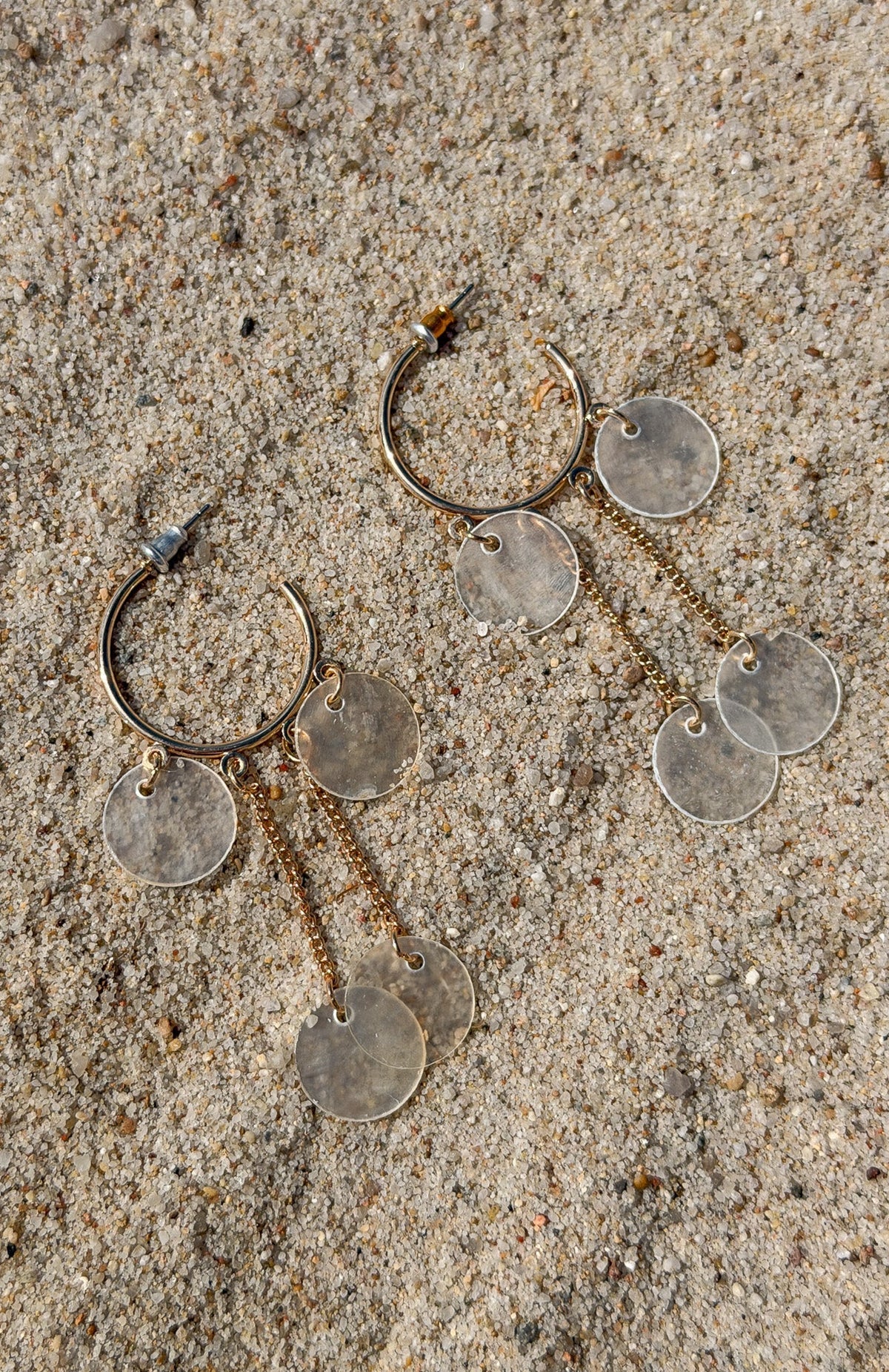 White Fox Makaio Earrings Gold