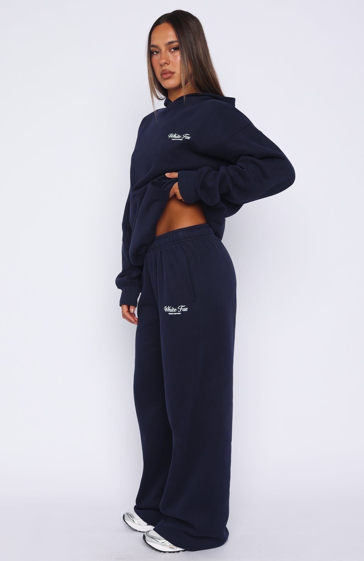 White Fox Verano Sixteen Lilia Wide Leg Sweatpants Navy