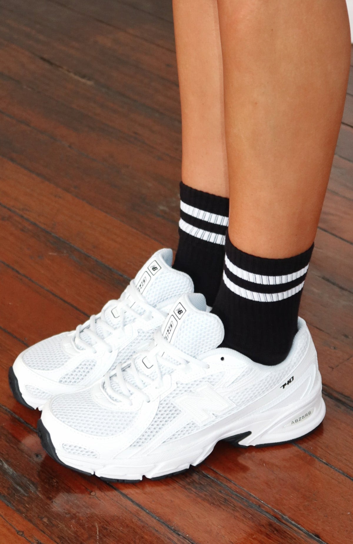 White Fox Grounded Socks Black/White