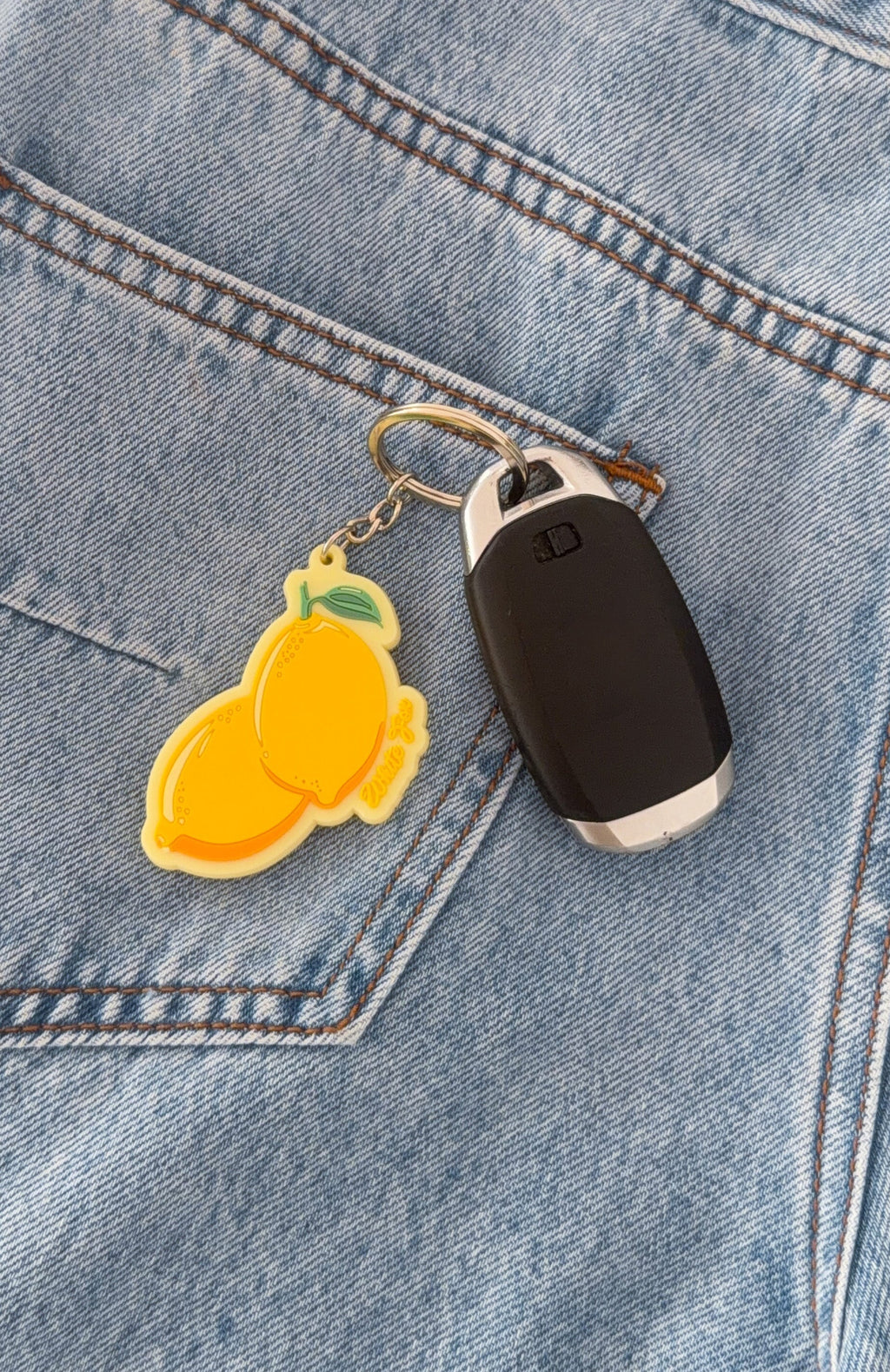 White Fox Wrenley Keychain Lemon