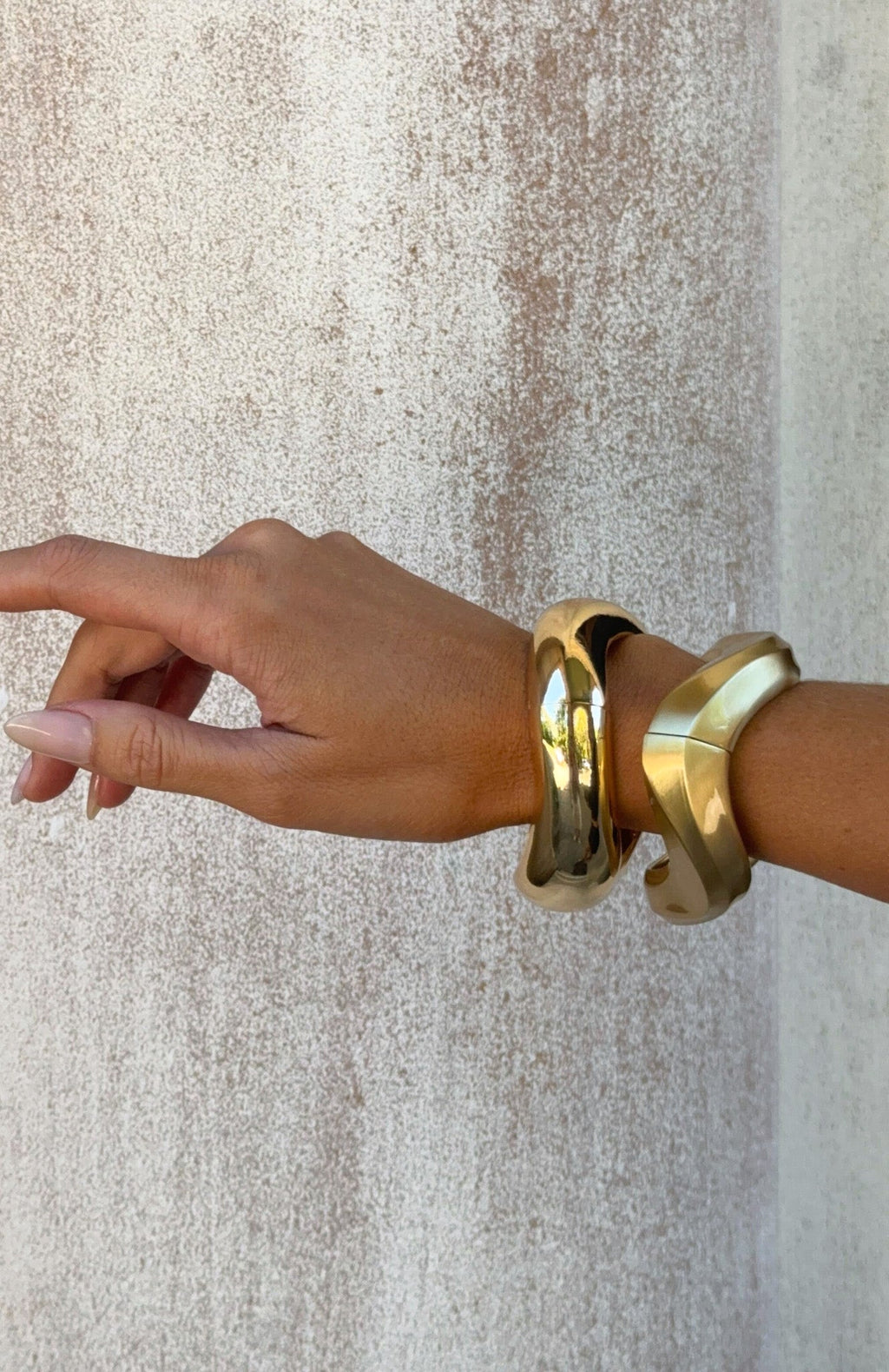 White Fox Miller Bracelet Set Gold