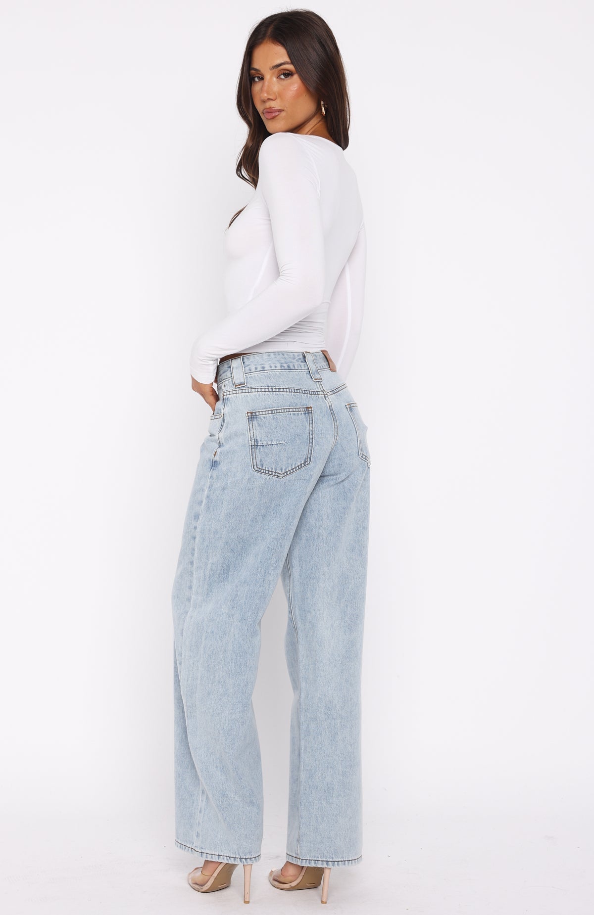 White Fox Clarissa Low Rise Wide Leg Jeans Mid Blue