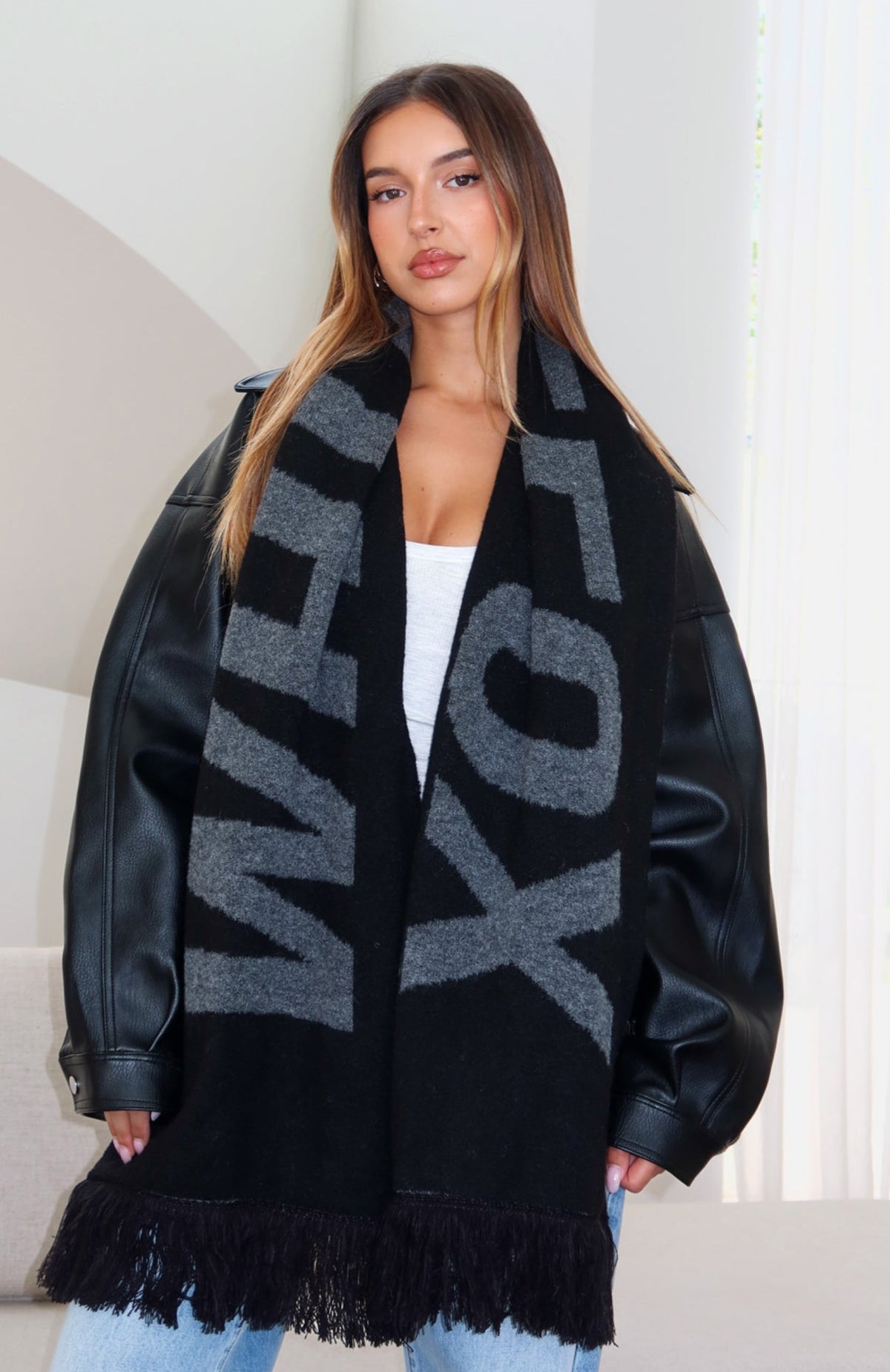 White Fox Falsetto Scarf Black