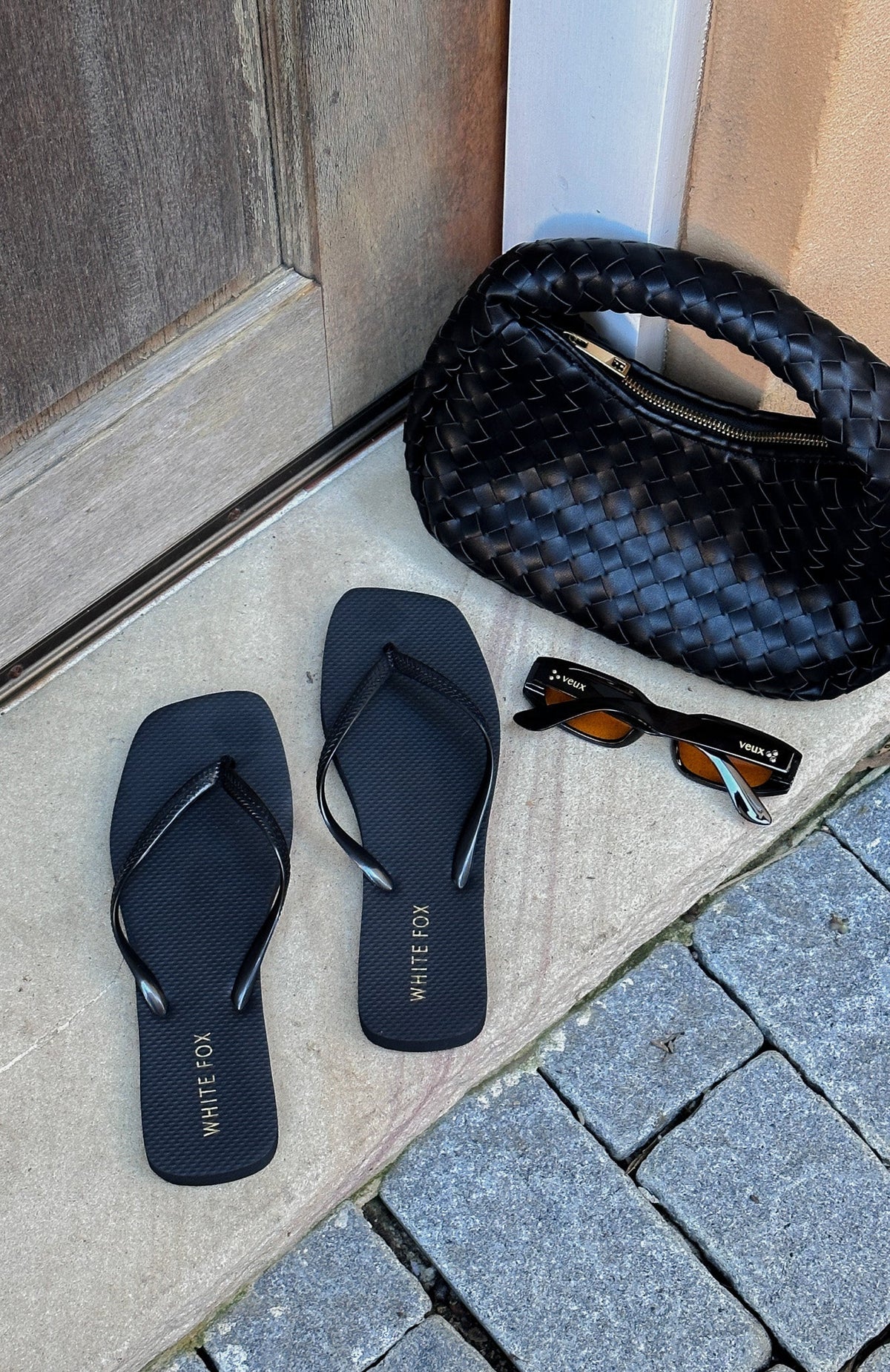 White Fox Josie Thong Sandals Black