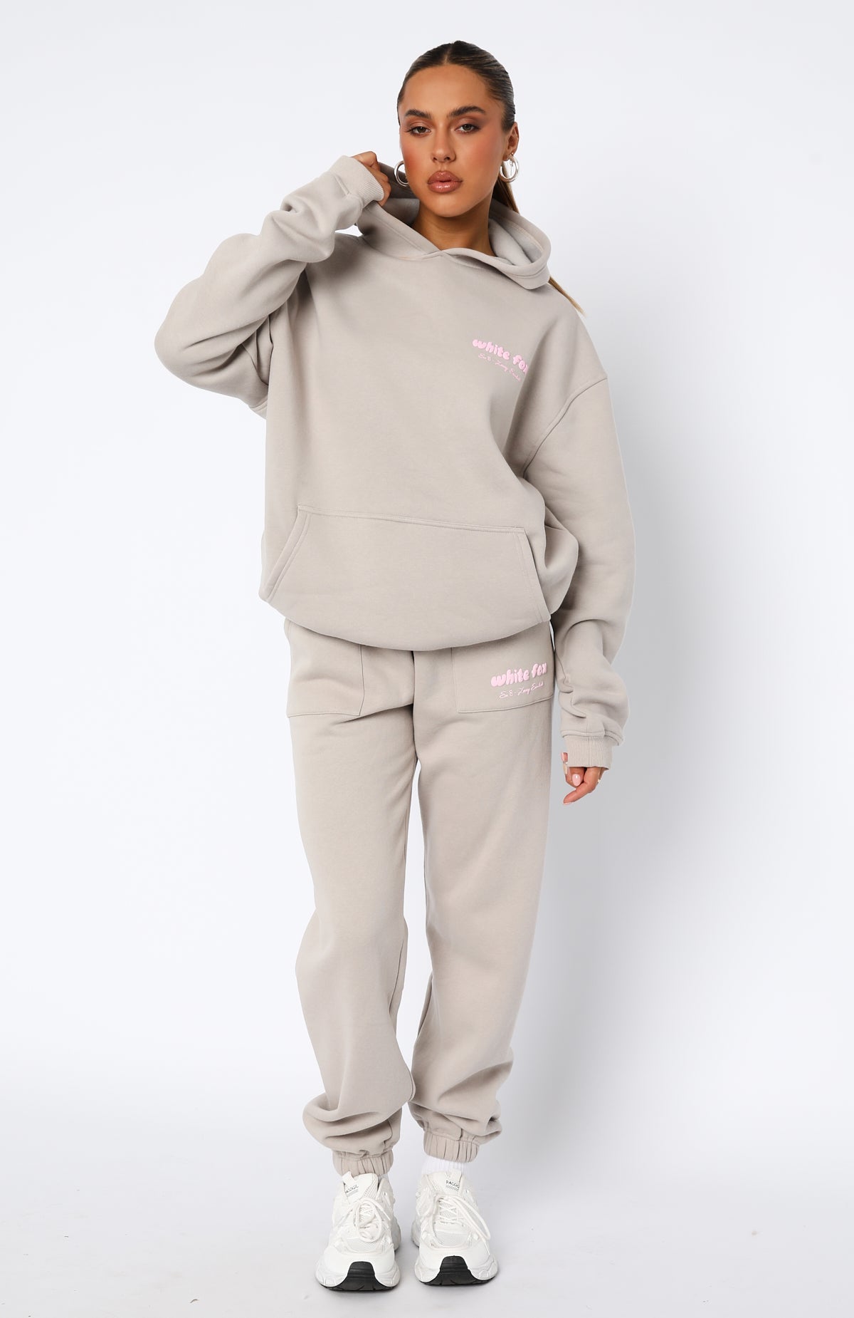 White Fox Era 8 Sweatpants Mooncake